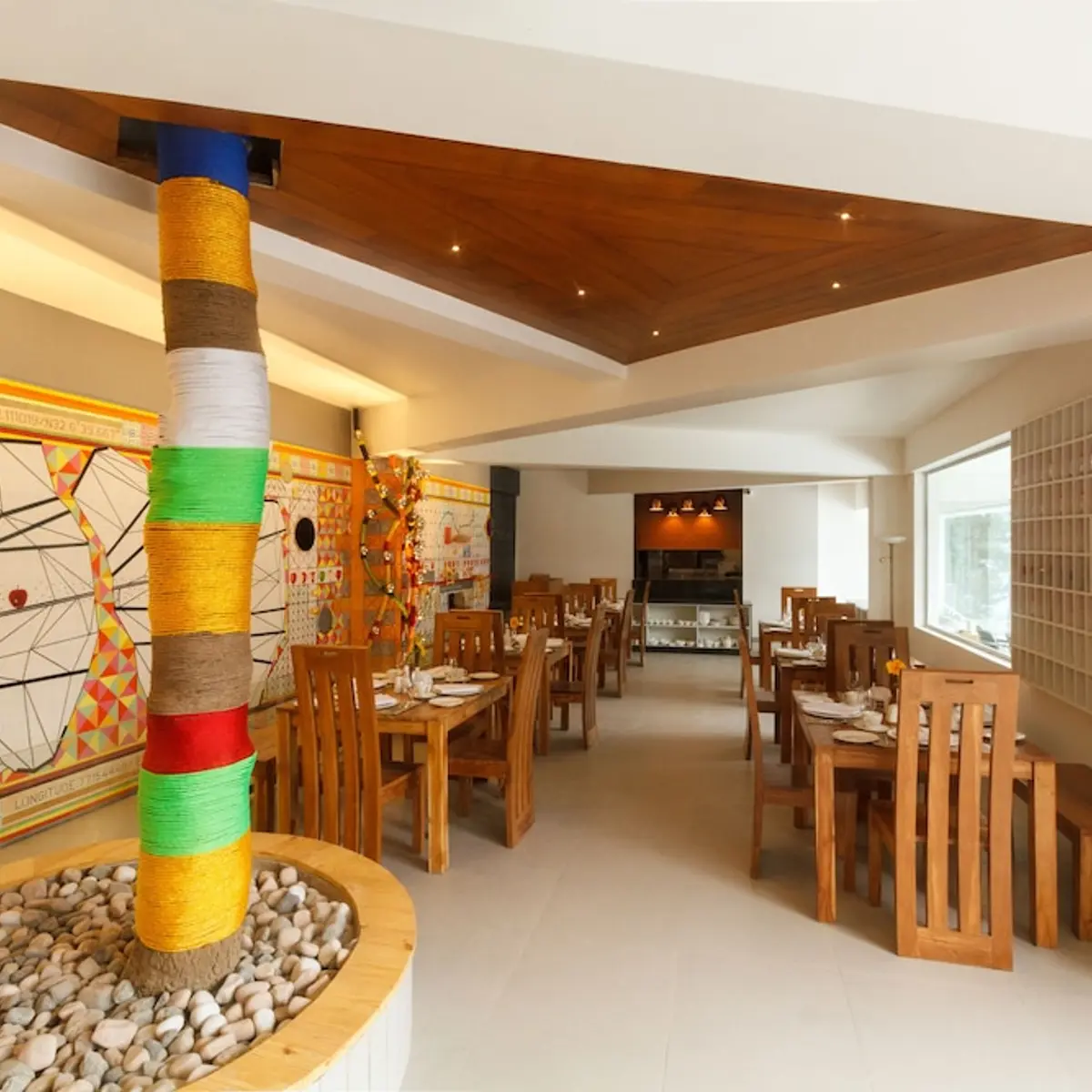 Tree of Life Eila Art Hotel, Kullu, India 7