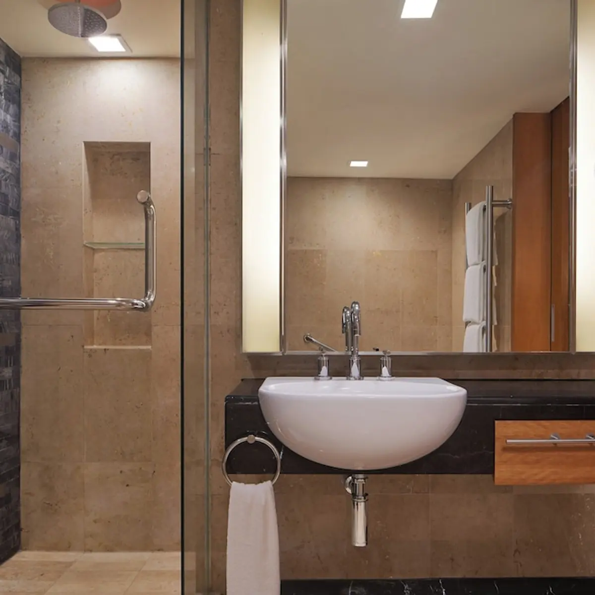 Royal Orchid Sheraton Riverside Hotel Bangkok, Bangkok, Thailand 5