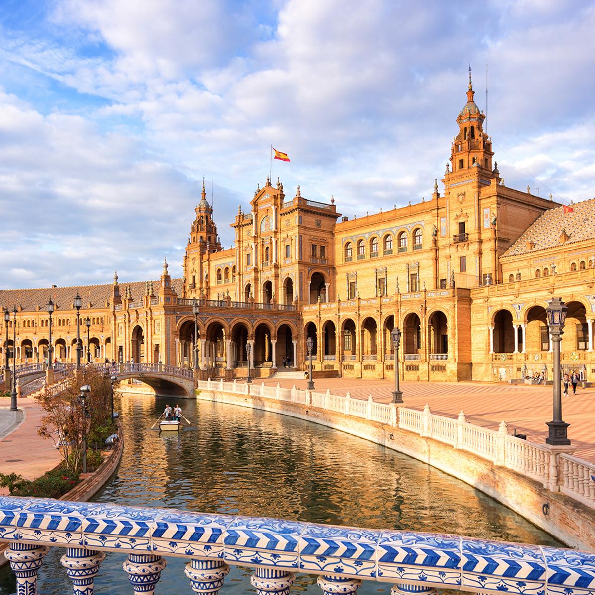  Deluxe 22-Day Spain, Portugal & Morocco 2026 Odyssey with Seville, Porto & Sahara Desert Glamping by  5