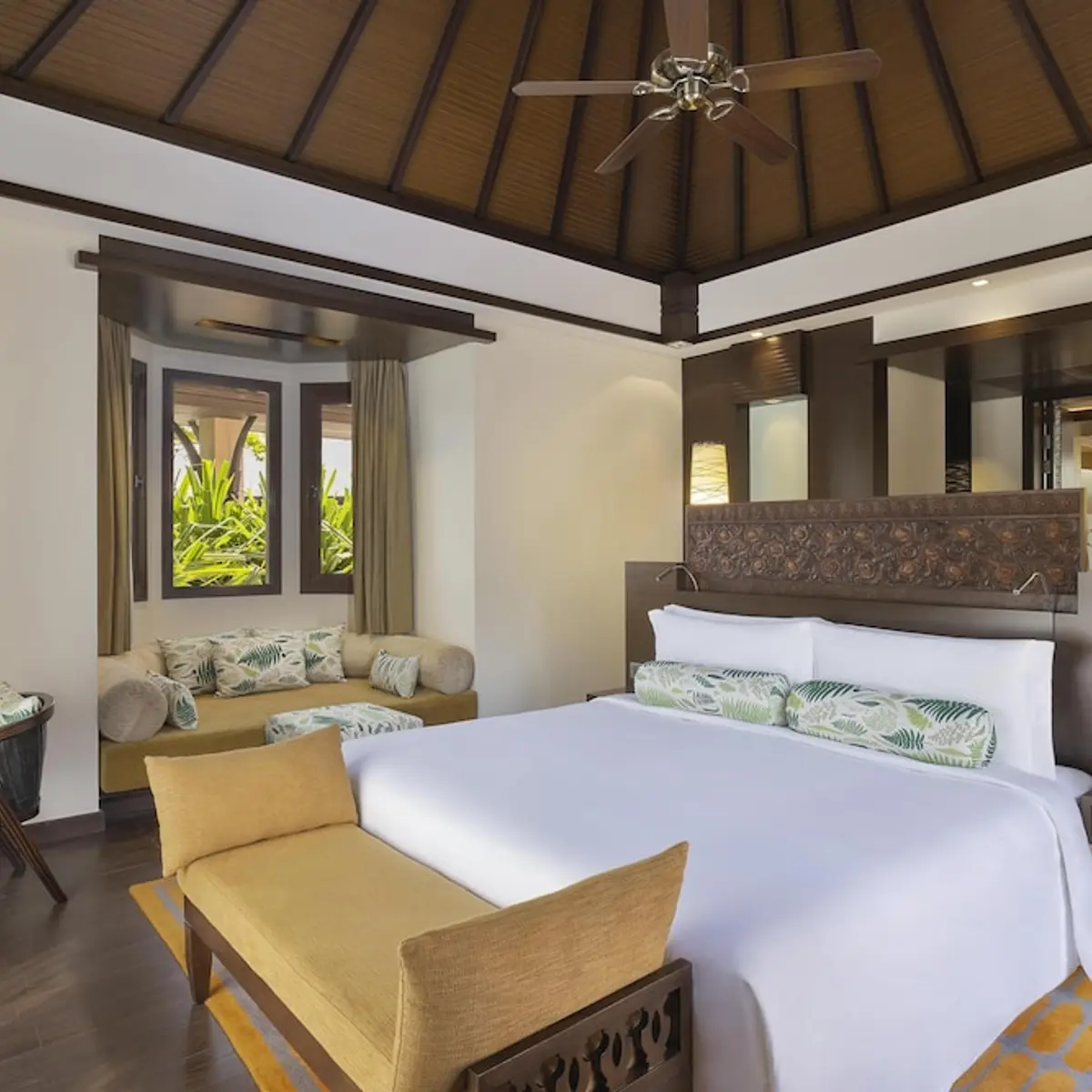 Anantara The Palm Dubai Resort, Dubai, United Arab Emirates 3