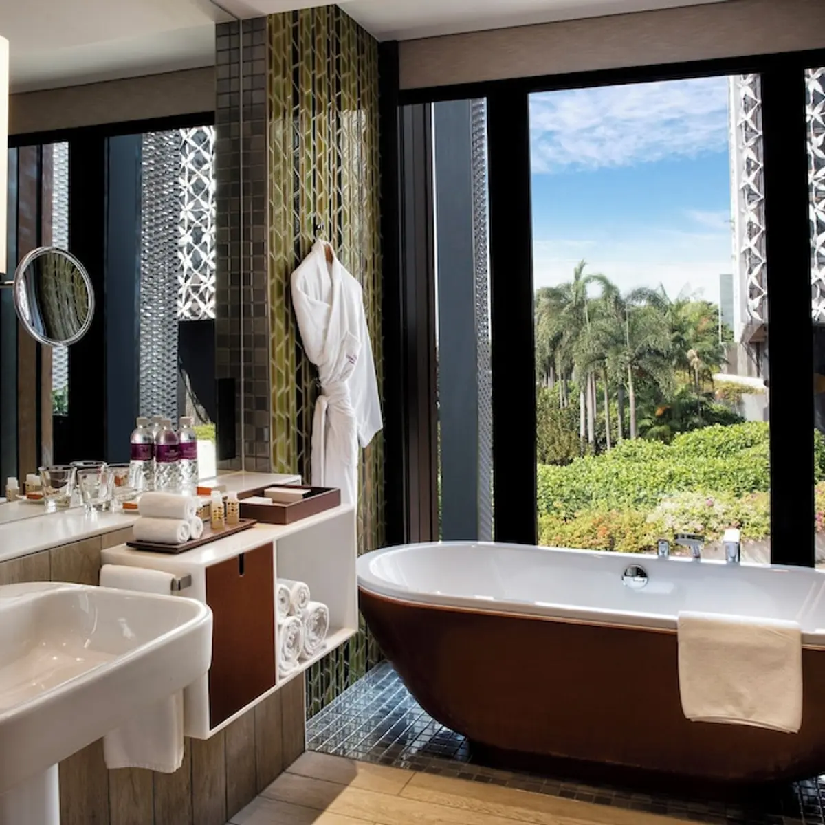 Crowne Plaza Changi Airport by IHG, Singapore, Singapore 4