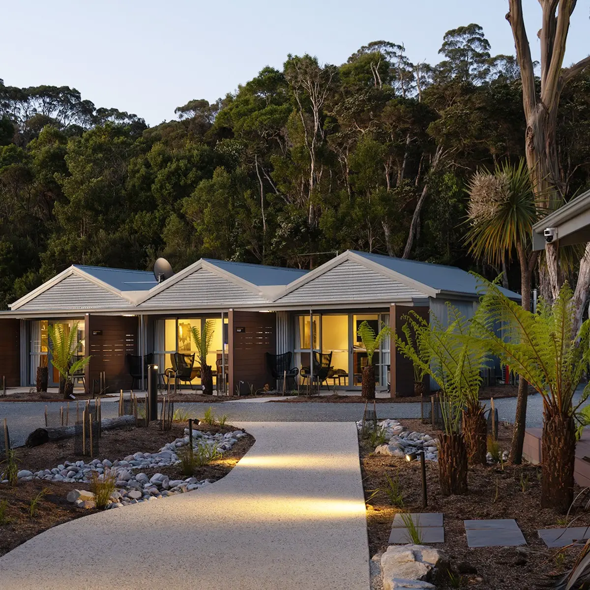 Risby Cove, Strahan, Tasmania 8
