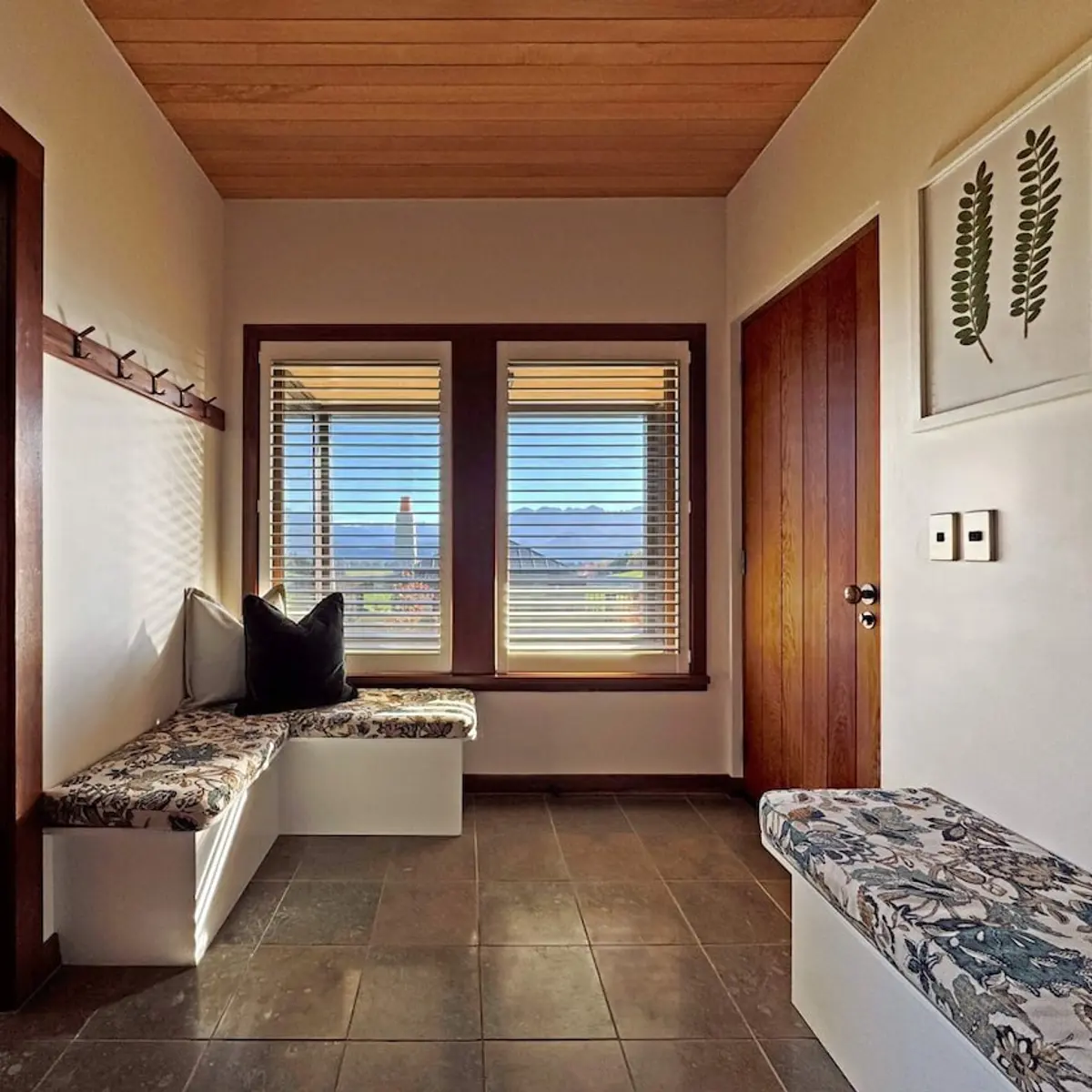 Cabot Lodge, Manapouri, New Zealand 2