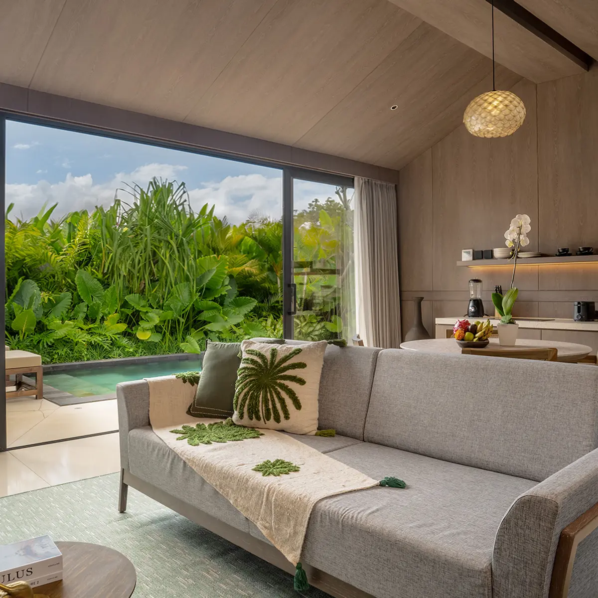 Nuju Uluwatu, Uluwatu, Bali 6