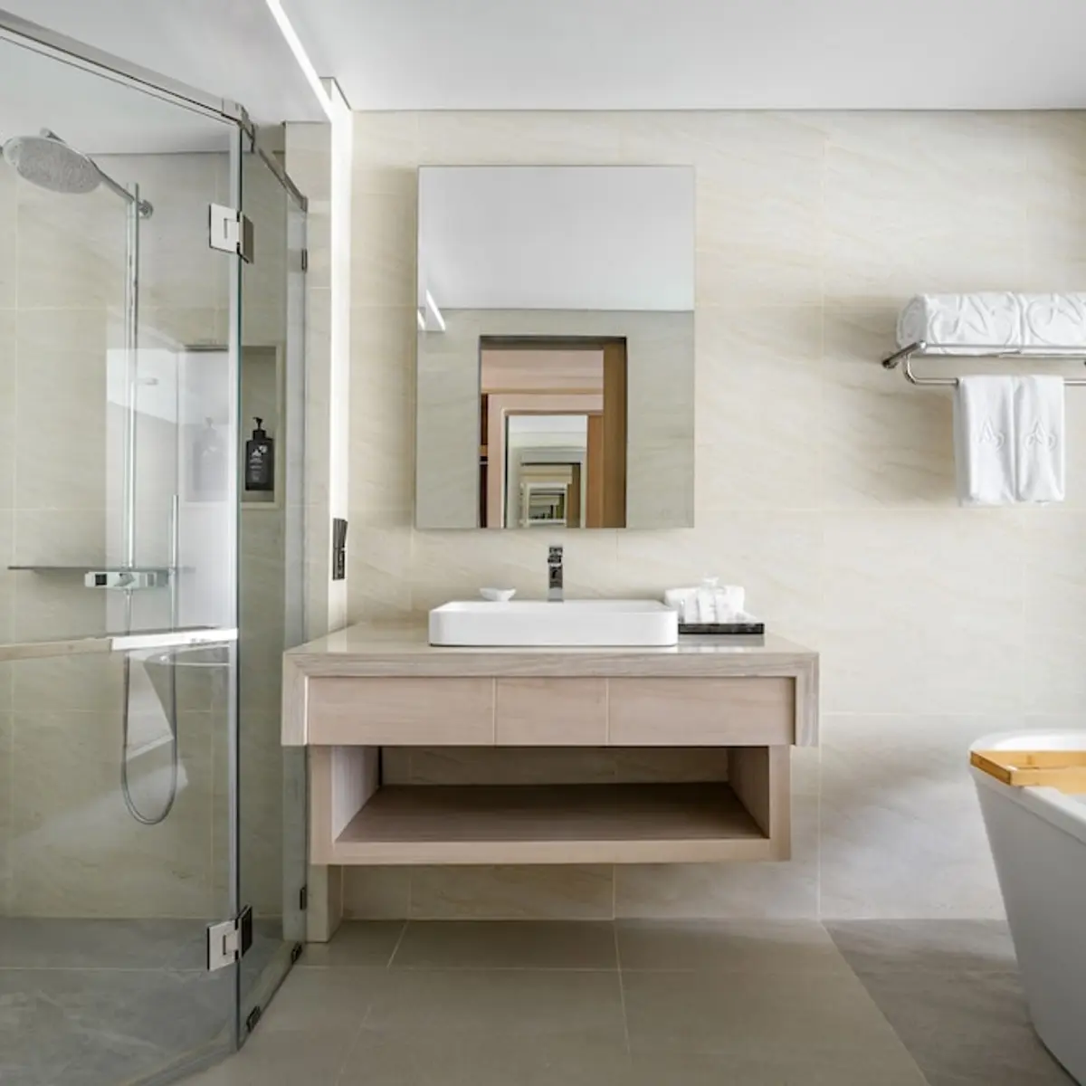 Amora Beach Resort Phuket, Choeng Thale, Thailand 4