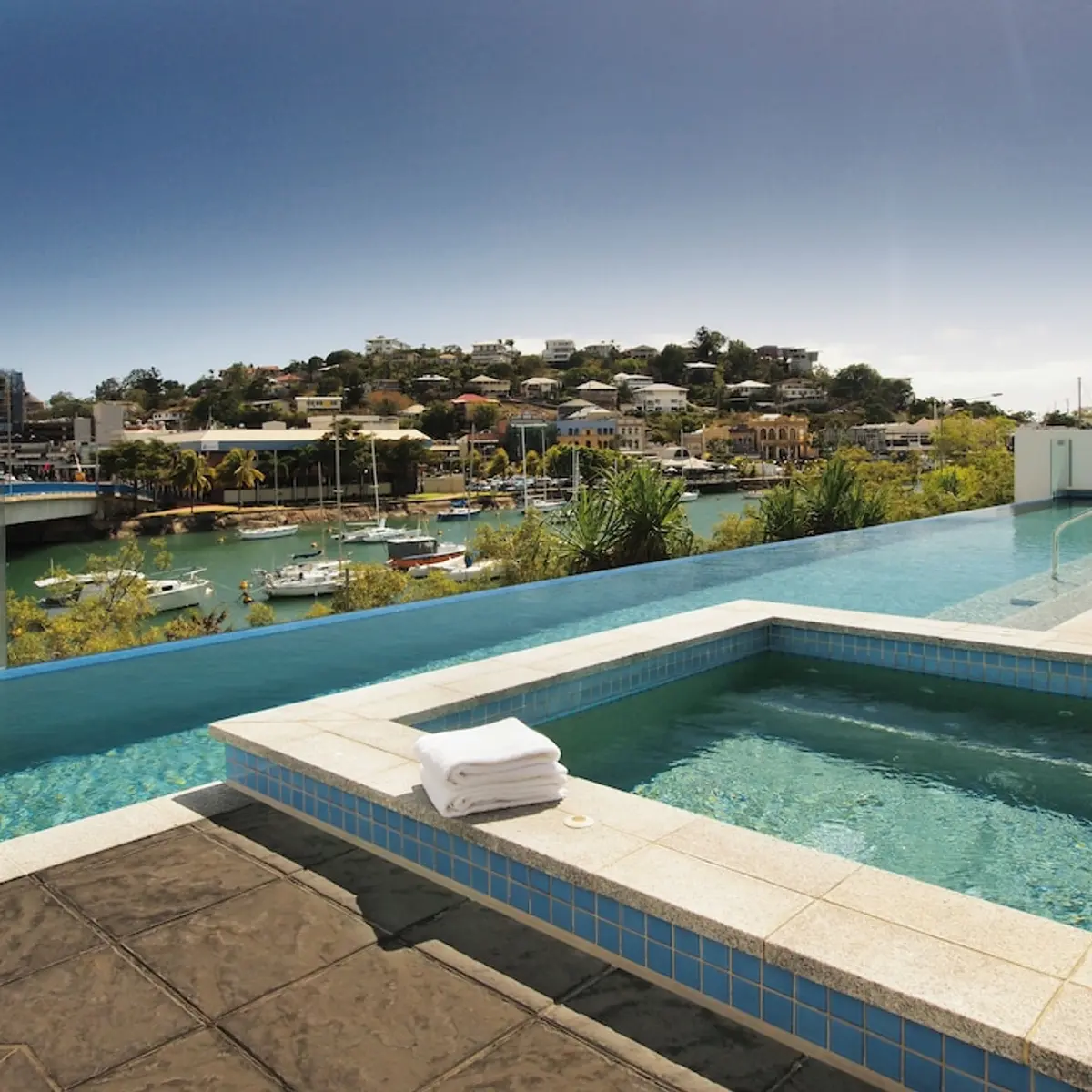 Oaks Townsville Gateway Suites, South Townsville, Australia 6