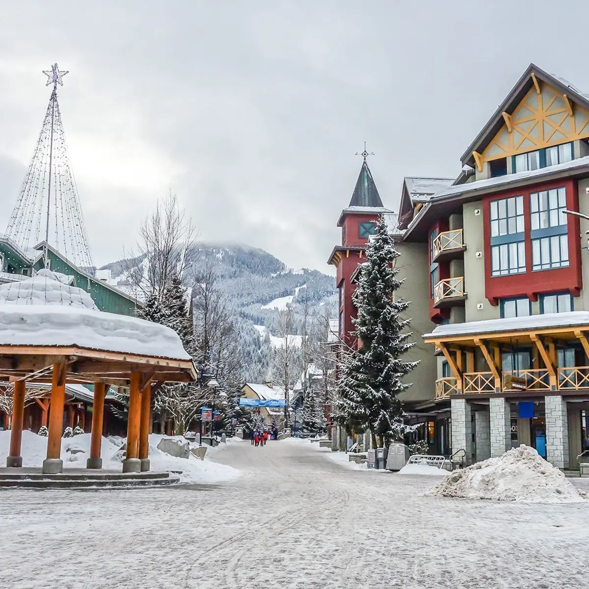 The Crystal Lodge, Whistler Hotel, Whistler, Canada 7