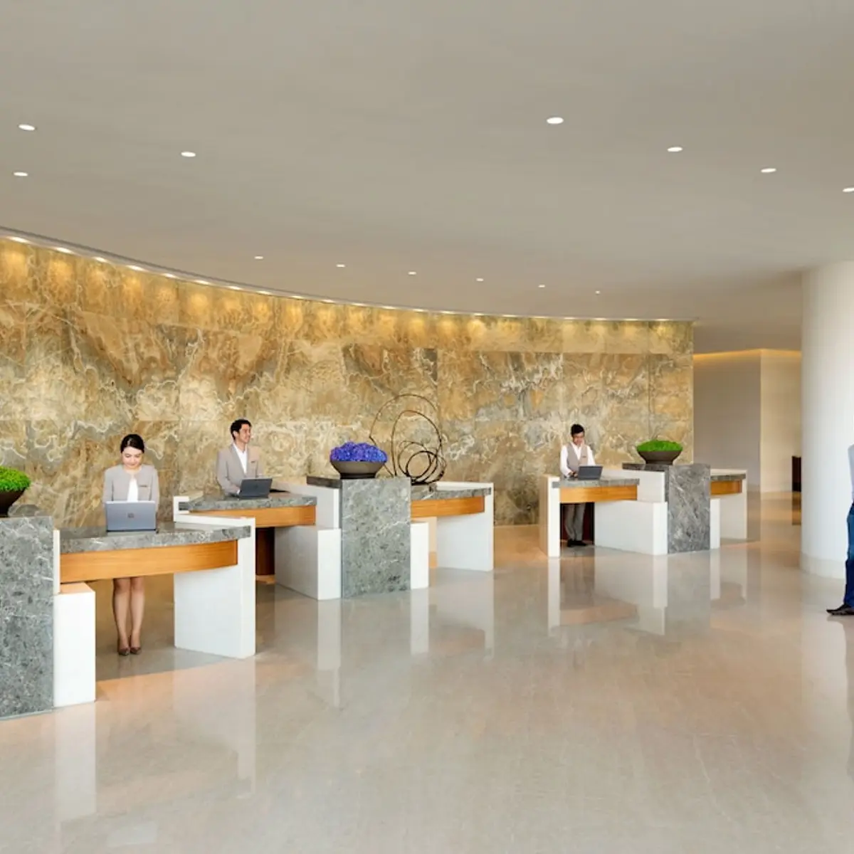 Kerry Hotel Hong Kong by Shangri-la, Kowloon, Hong Kong 2