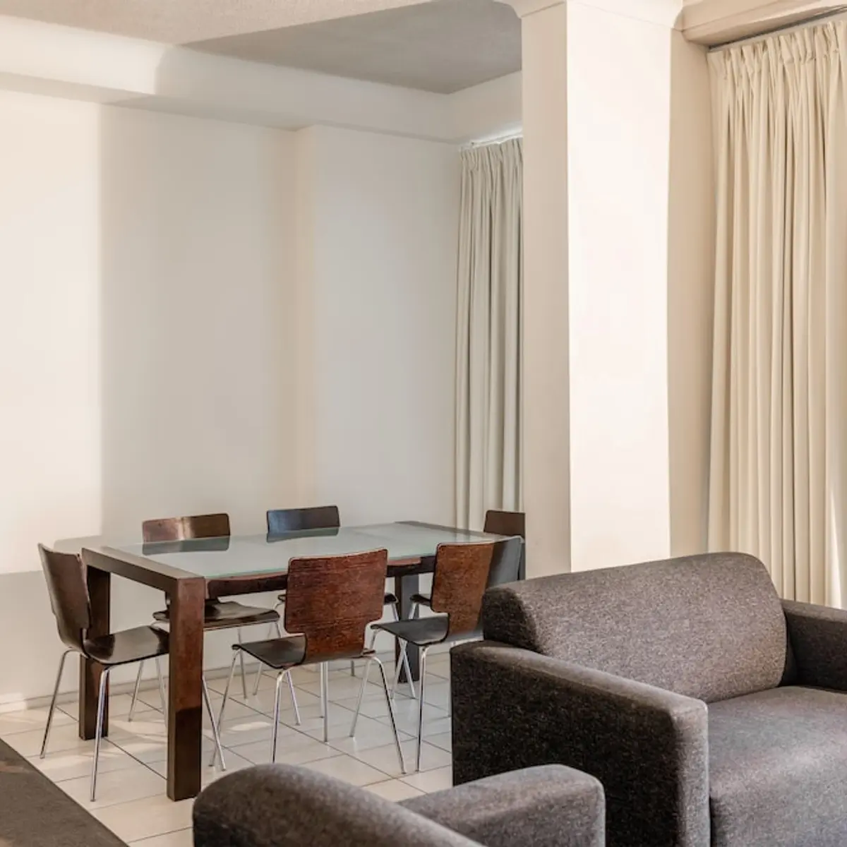 Mantra Towers of Chevron, Surfers Paradise, Australia 7