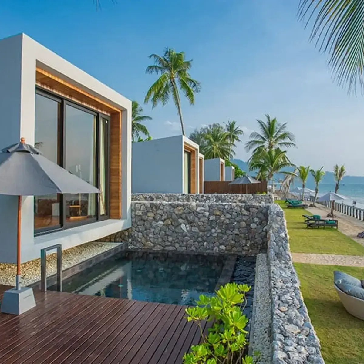 Casa de La Flora, Khao Lak, Thailand 6