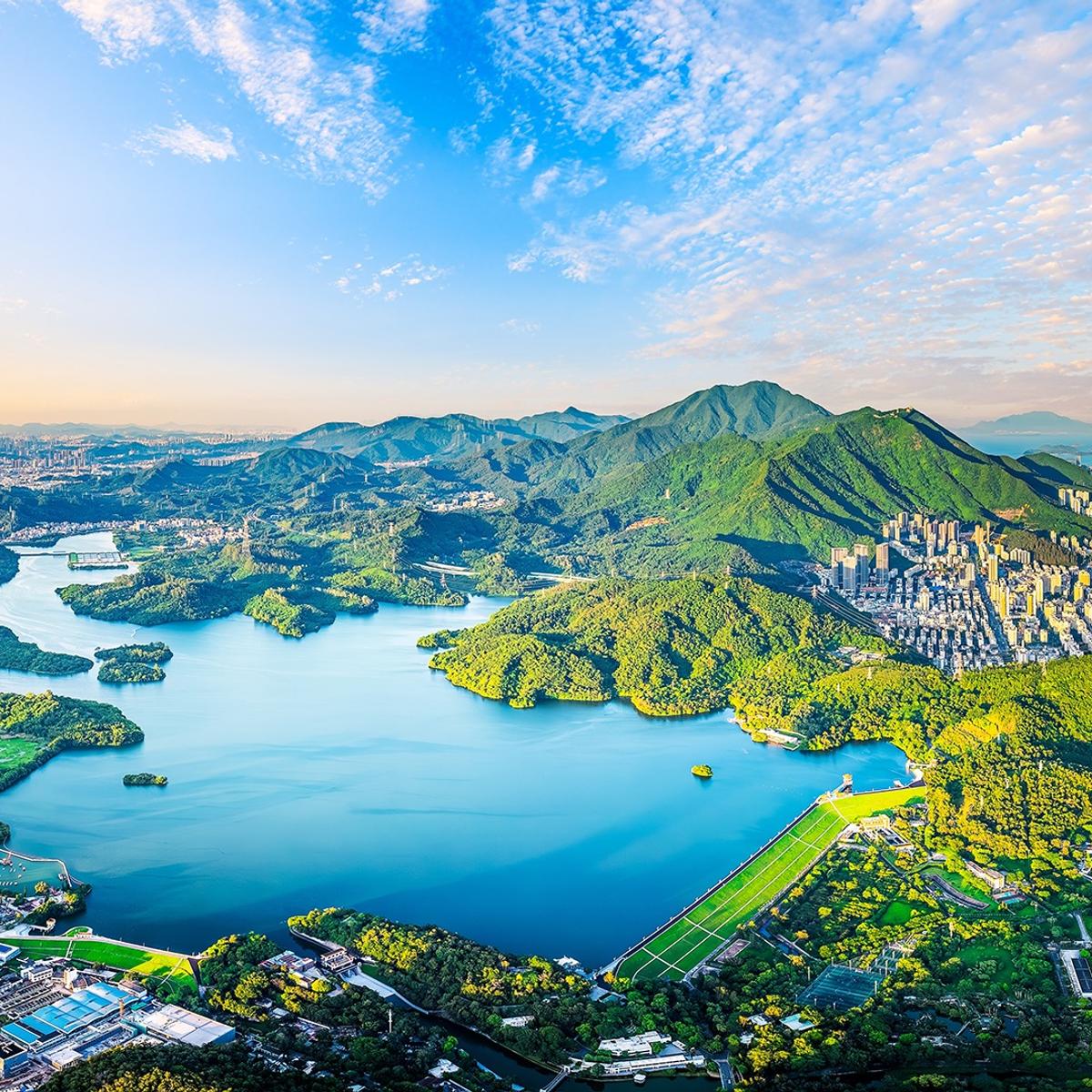 Offre pour une durée limitée : circuit de 7 jours à la découverte des incontournables de la Chine, avec la Grande Muraille et un trajet en train à grande vitesse, et séjour de 3 nuits au Shangri-La Shenzhen par  1