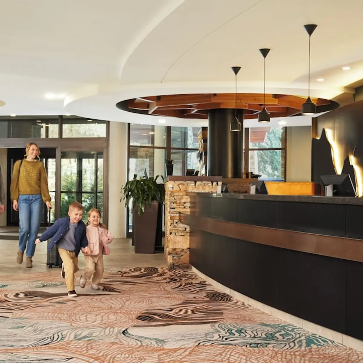 Hilton Whistler Resort & Spa, Whistler, Canada 3