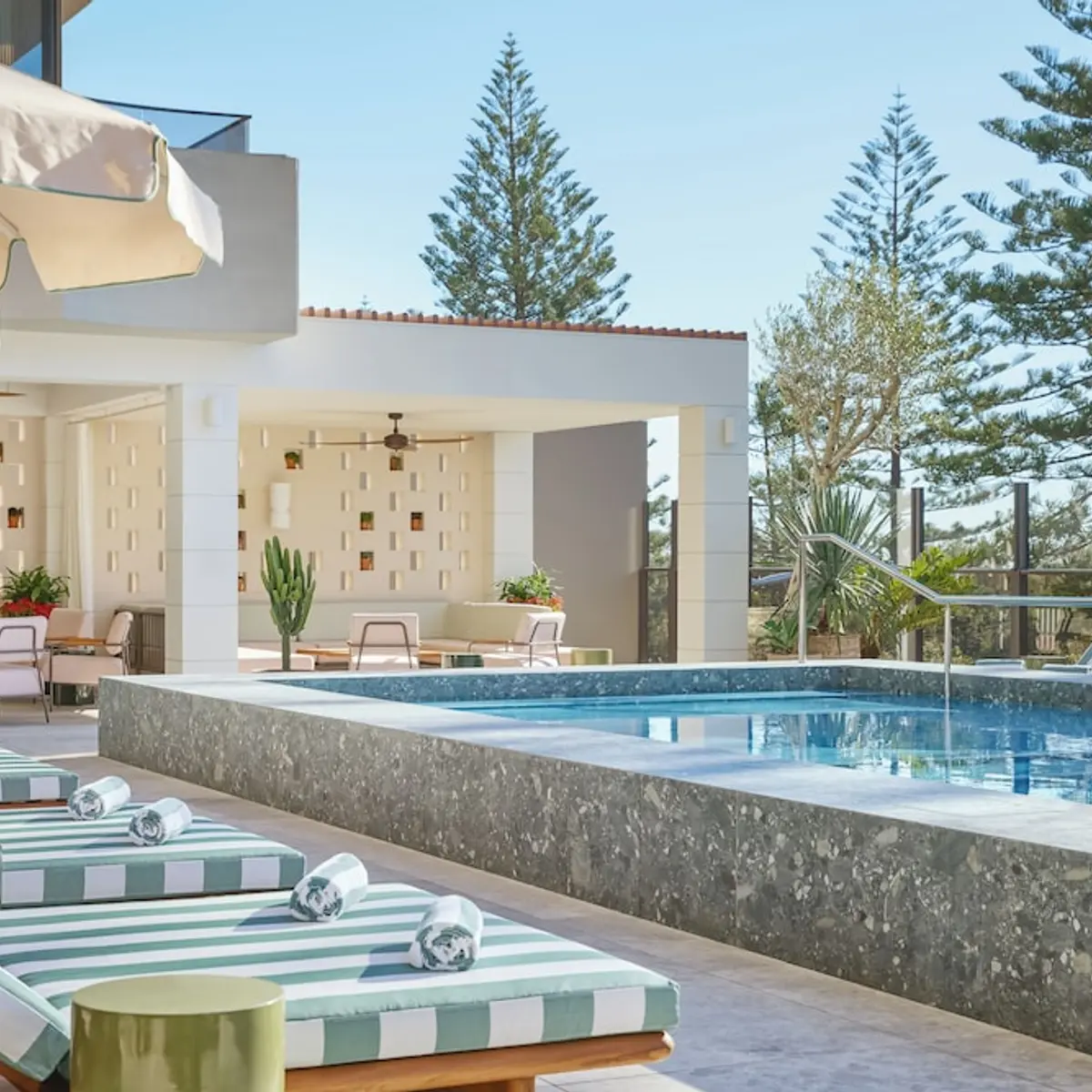 Mondrian Gold Coast, Burleigh Heads, Australia 5