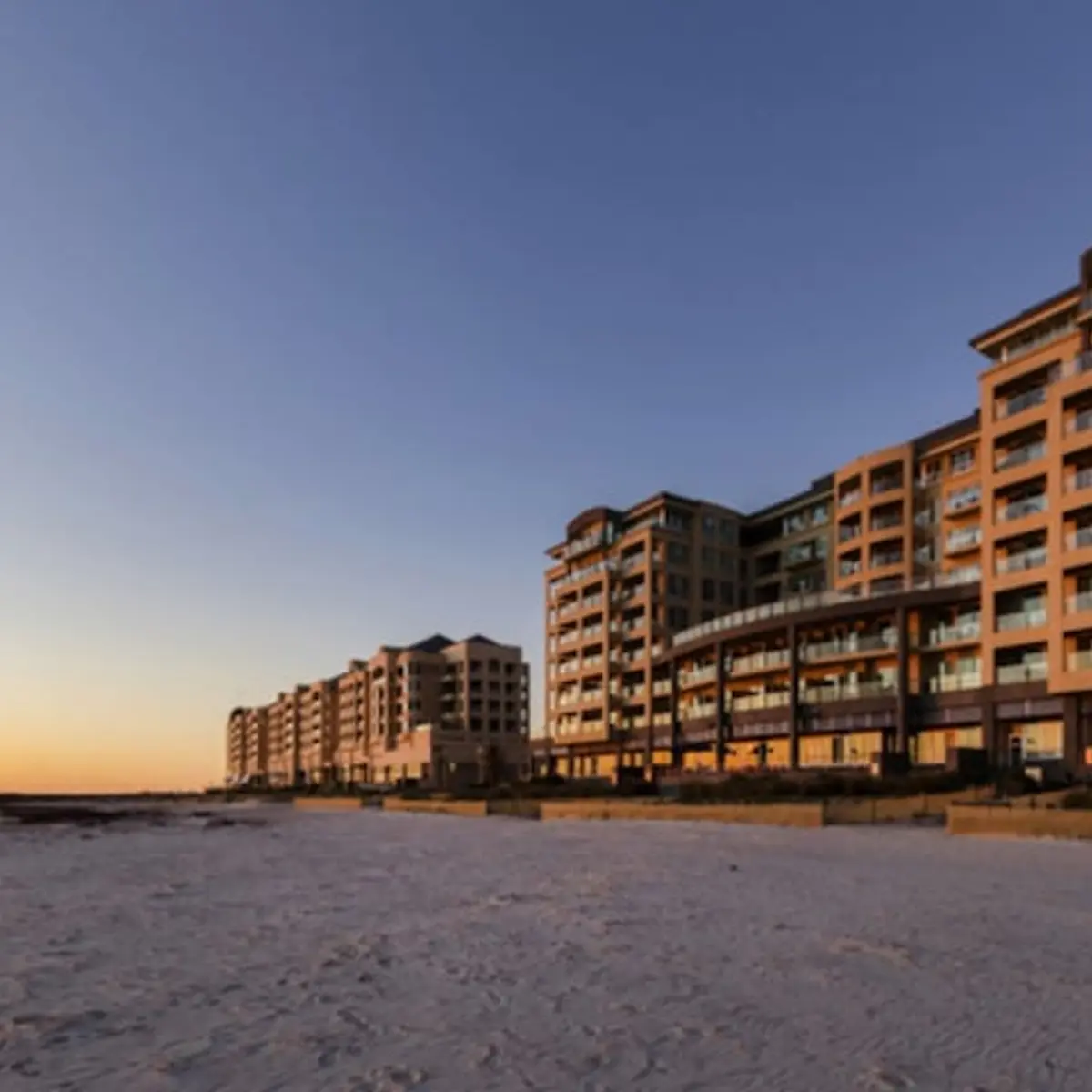 Oaks Glenelg Plaza Pier Suites, Glenelg, Australia 7