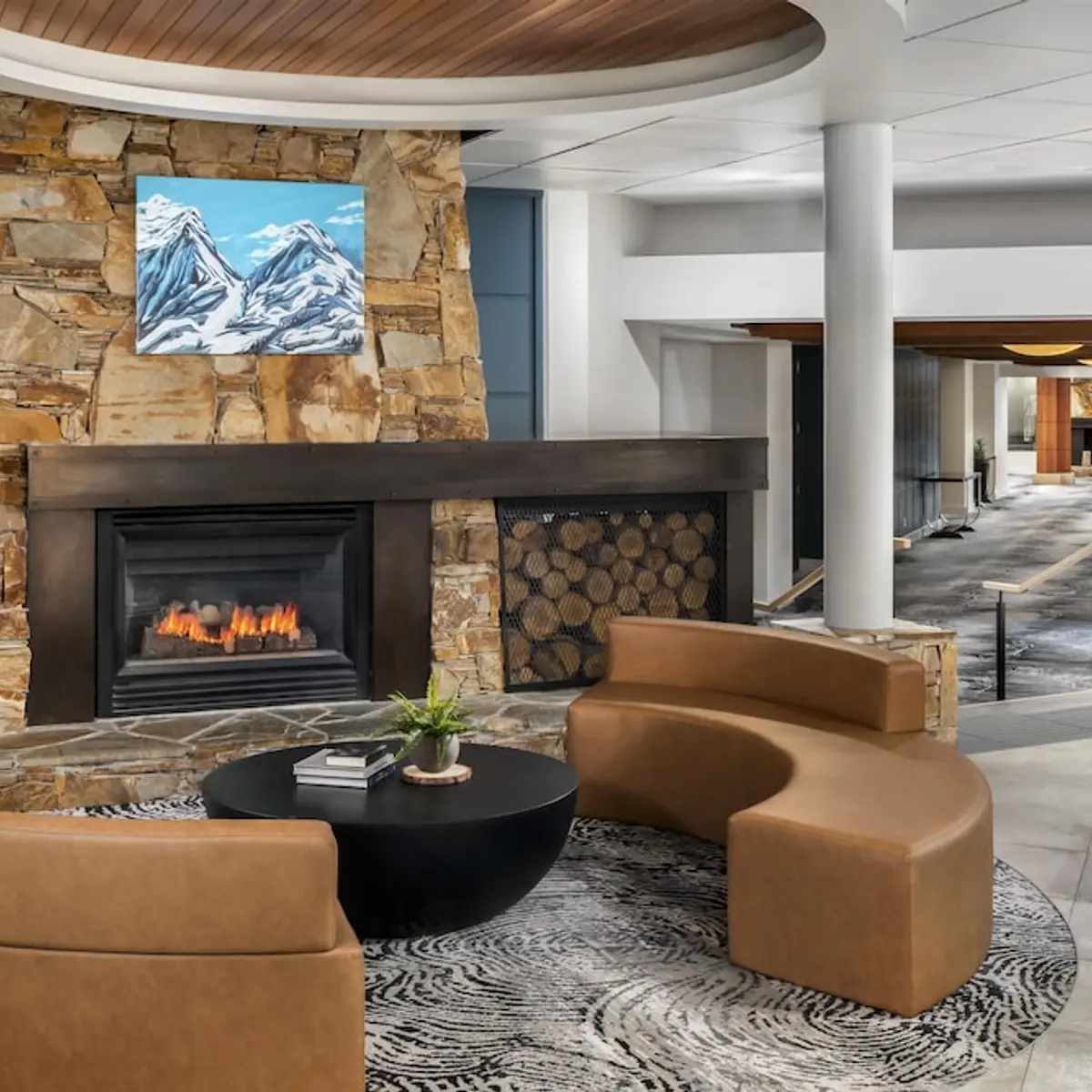 Hilton Whistler Resort & Spa, Whistler, Canada 3