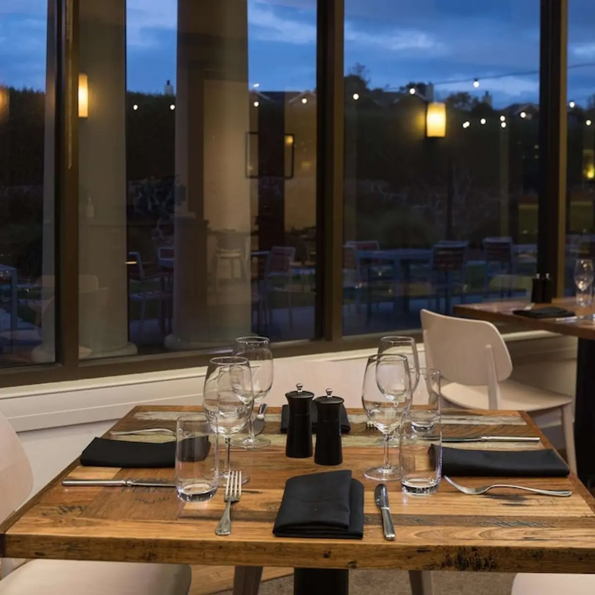 Yarra Valley Lodge, Chirnside Park, Australia 3