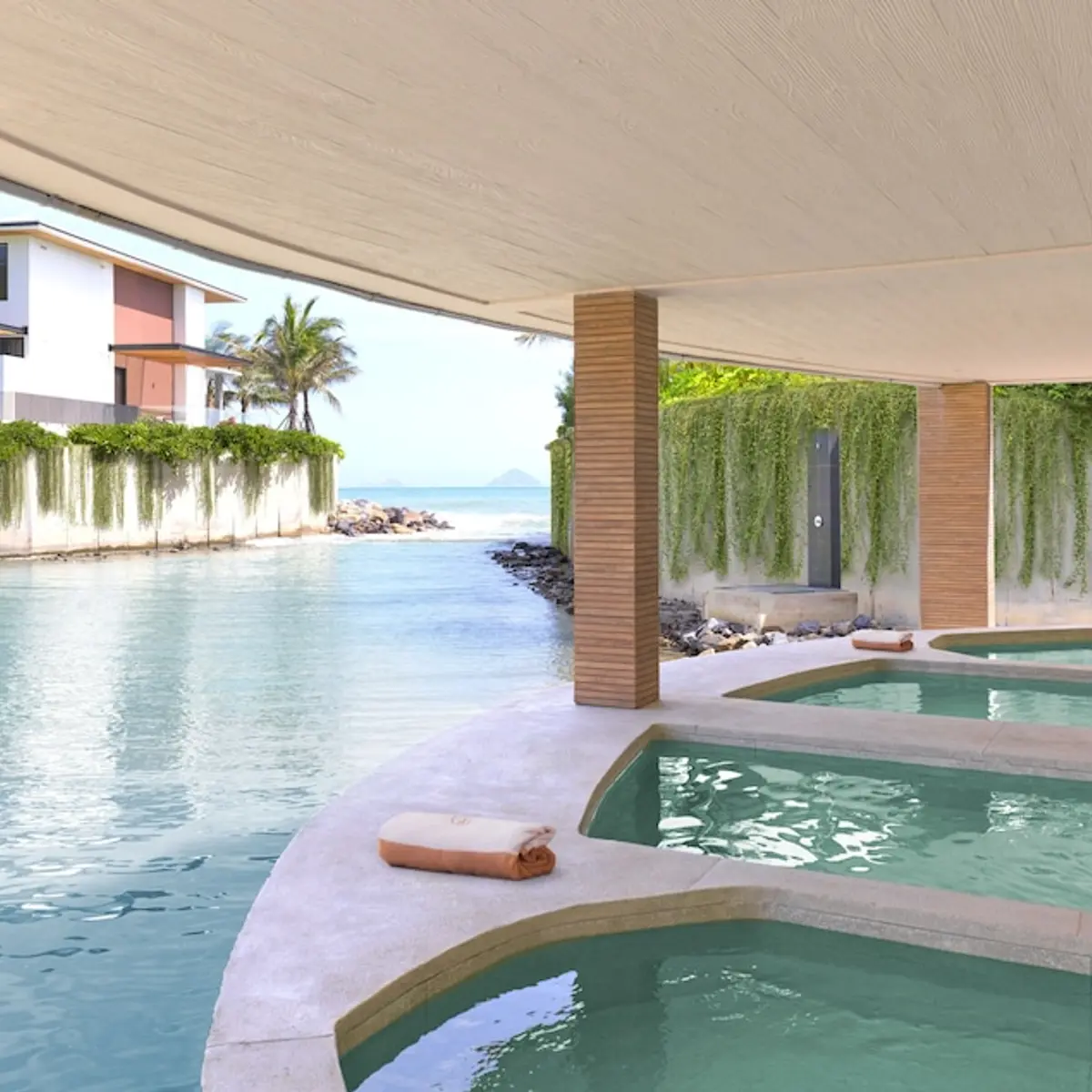 Villa Le Corail, A Gran Melia Hotel, Bac Nha Trang, Vietnam 5