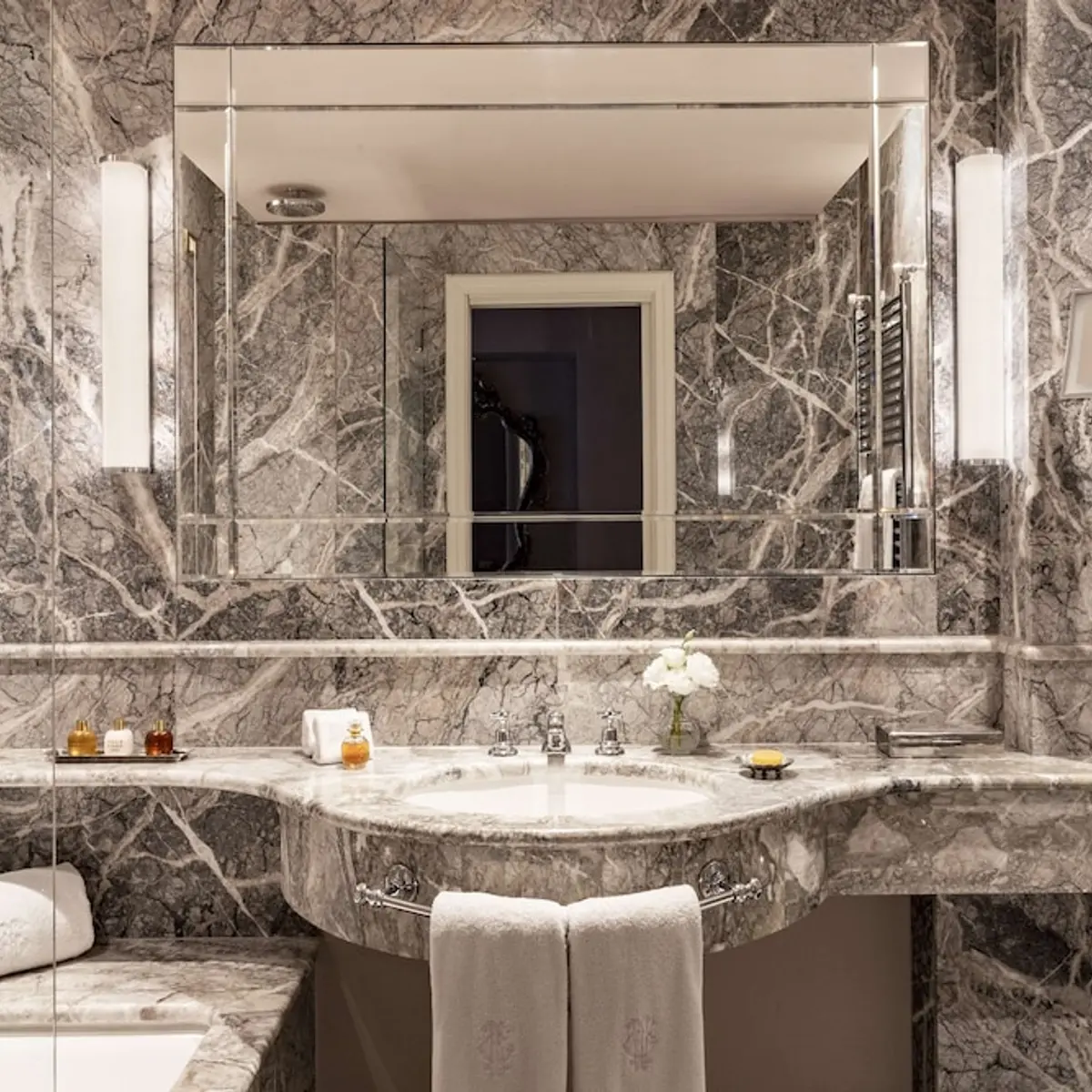 Grand Hotel Tremezzo, Tremezzina, Italy 4