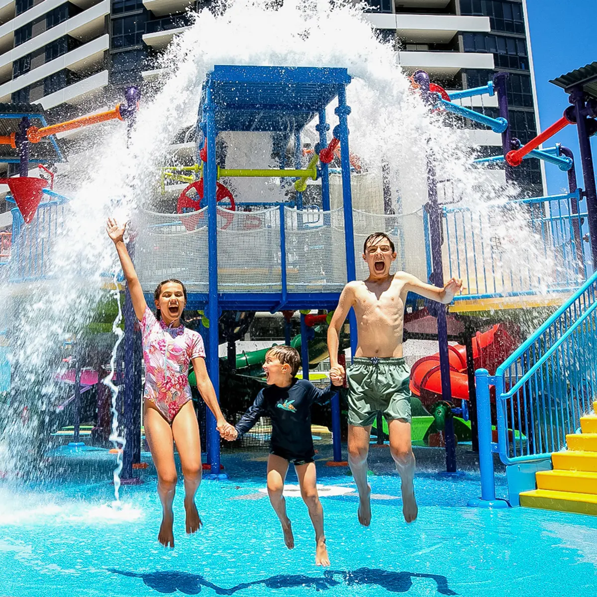 Paradise Resort, Surfers Paradise, Queensland 1