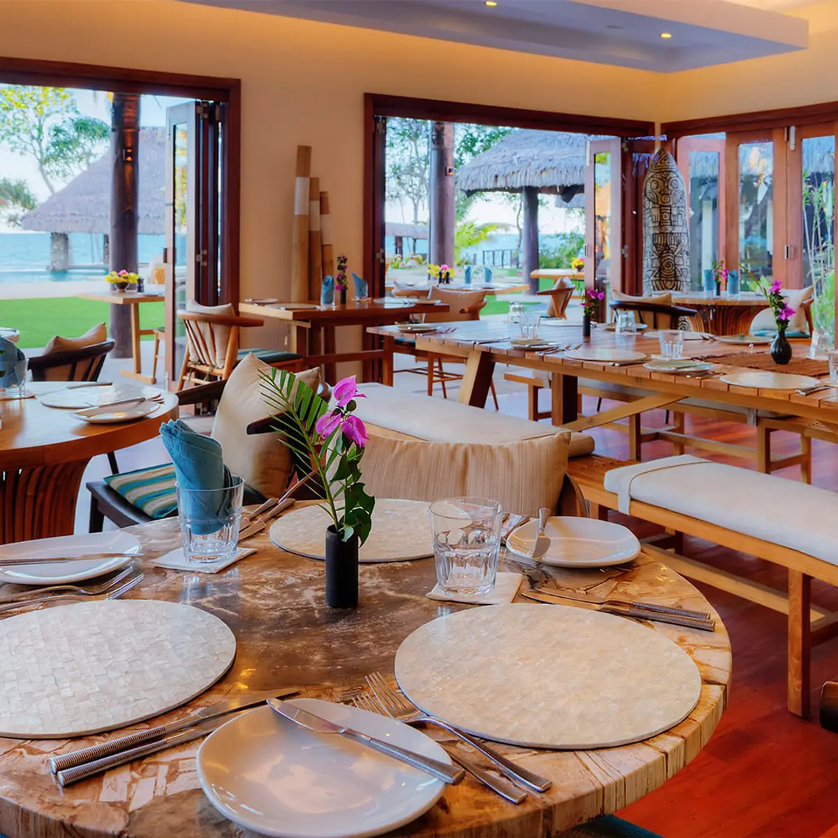 Nanuku Resort Fiji, Viti Levu, Fiji 4