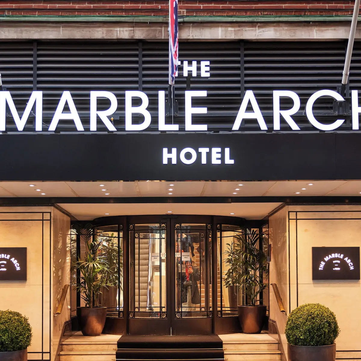 The Marble Arch Hotel by Thistle, London, United Kingdom 8
