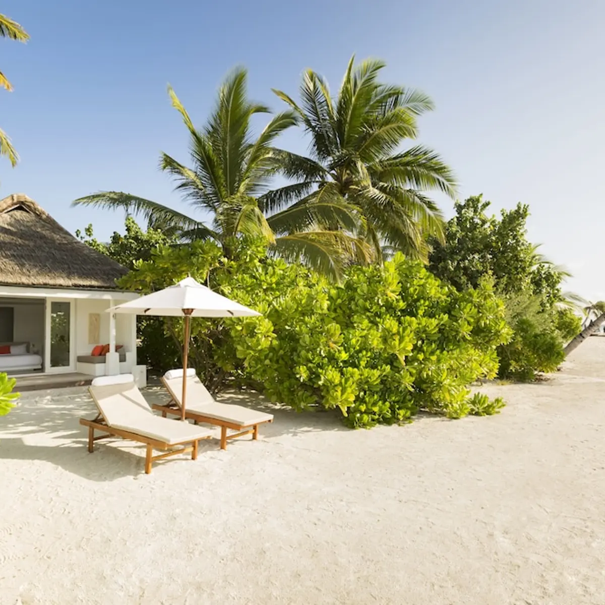 LUX* South Ari Atoll, Dhidhoofinolhu Island, Maldives 5