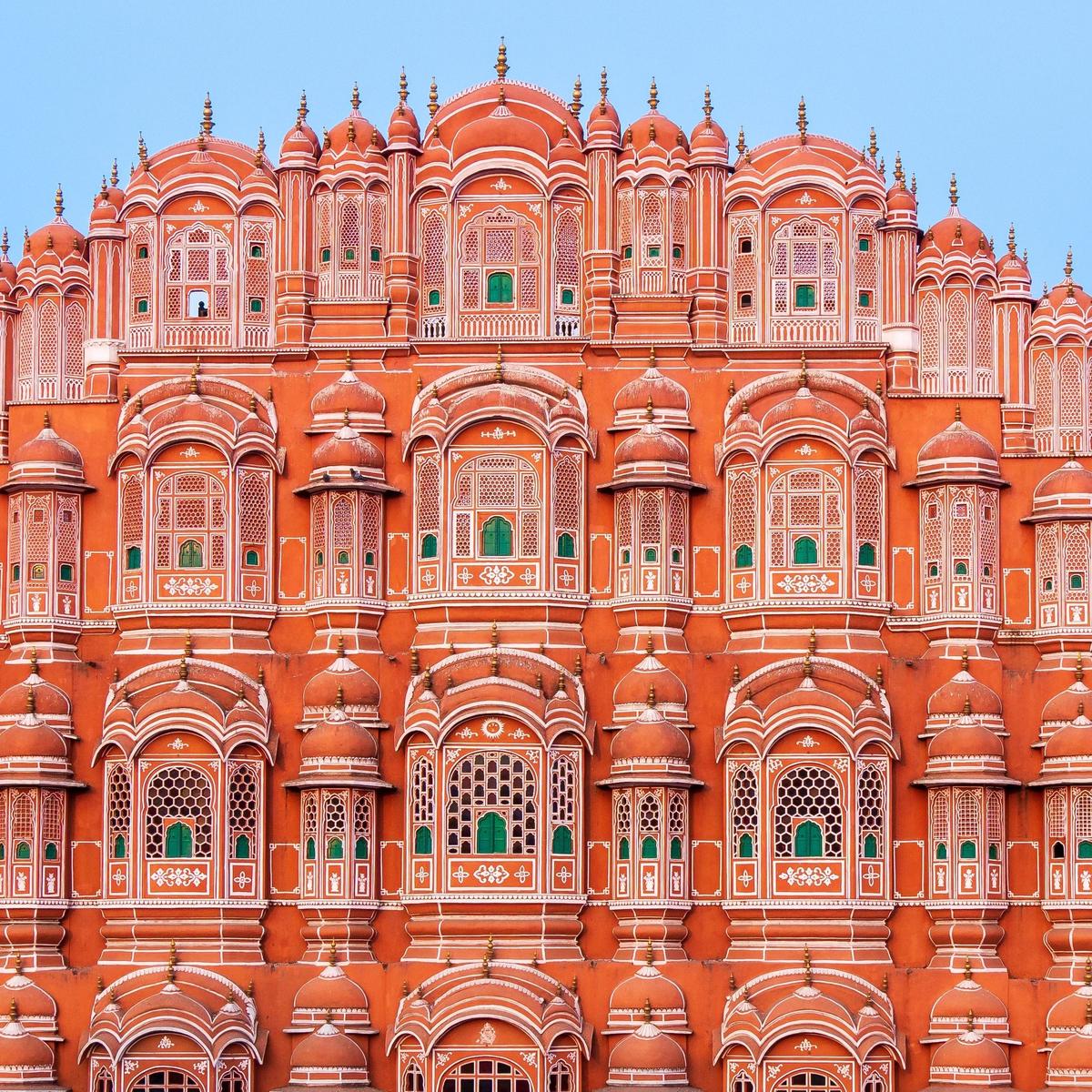 Ultra Lux – Voyage ferroviaire tout compris de 10 jours en Inde à bord du Maharajas' Express et séjour au Leela Palace par  4