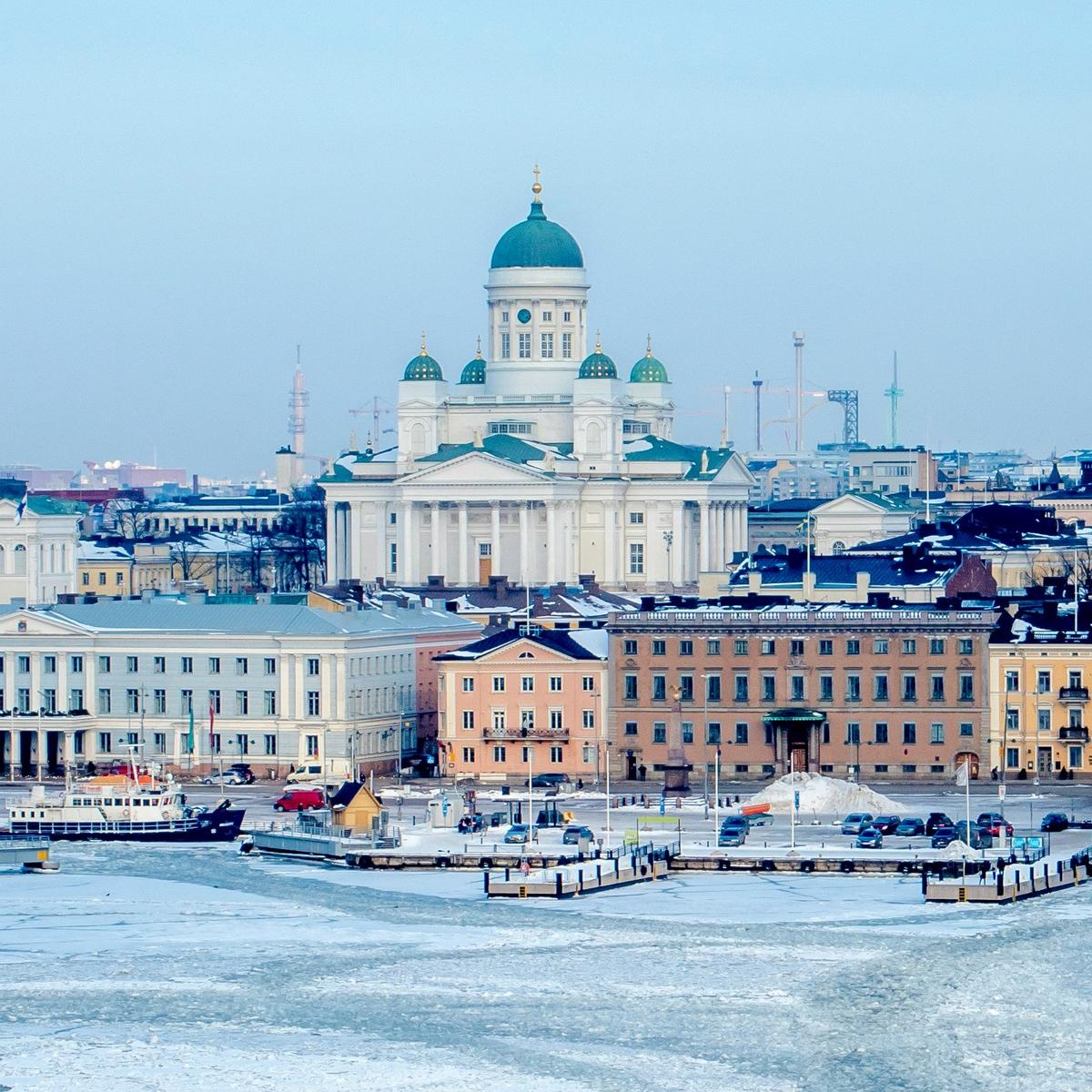 Deluxe 14-tägiges Winterabenteuer zu den Nordlichtern in Finnland und Norwegen 2028 mit einer Küsten- und Fjordkreuzfahrt von Havila Voyages von  8