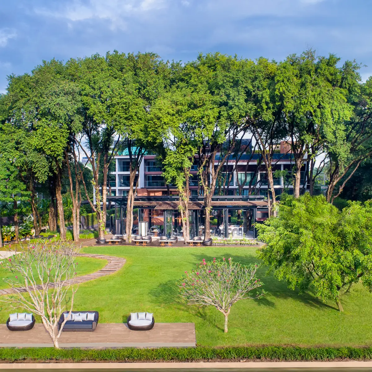 Cross Chiang Mai Riverside , Chiang Mai, Thailand 4