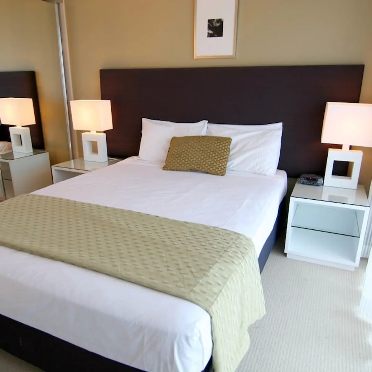 Mantra Towers of Chevron, Surfers Paradise, Australia 5