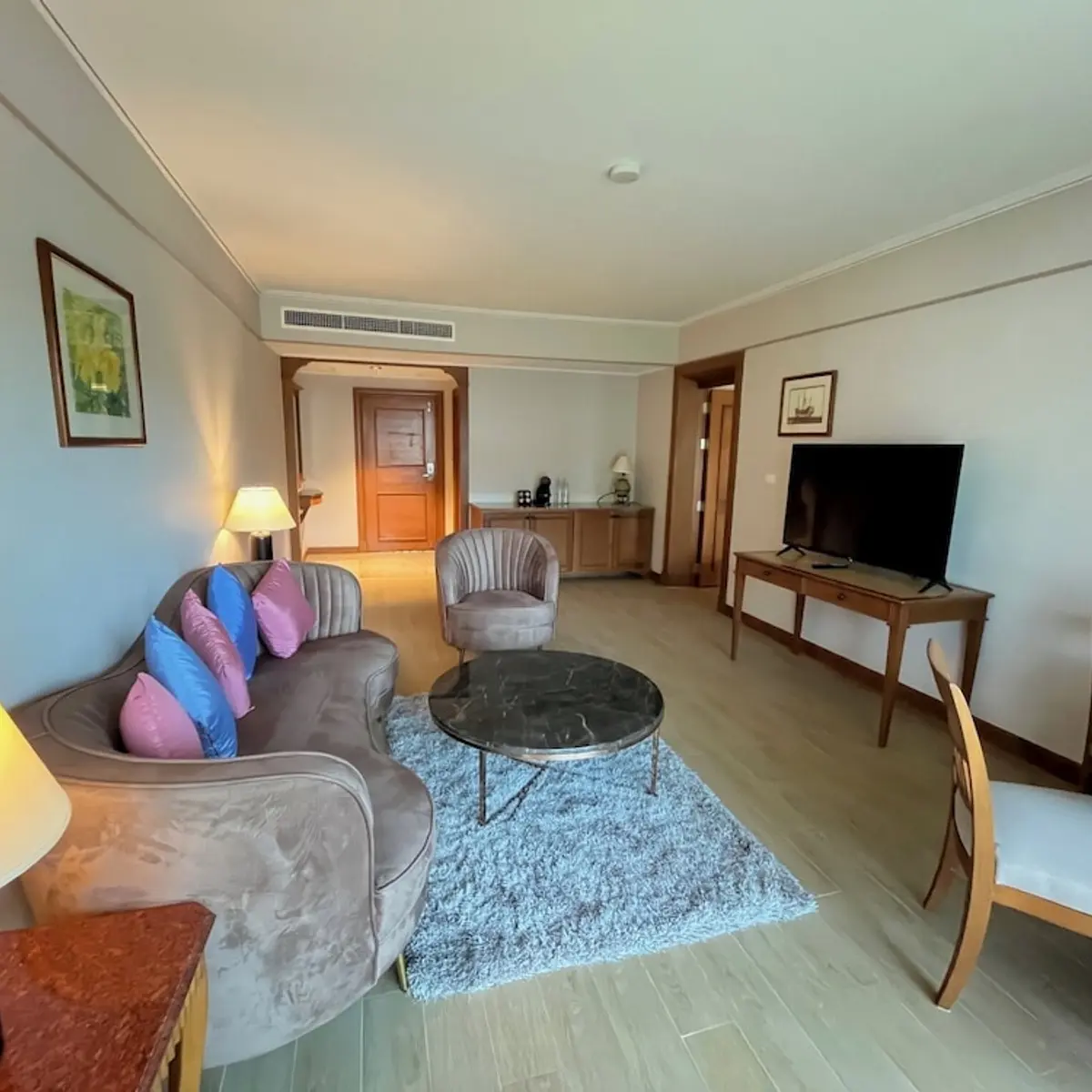 Amora Beach Resort Phuket, Choeng Thale, Thailand 8