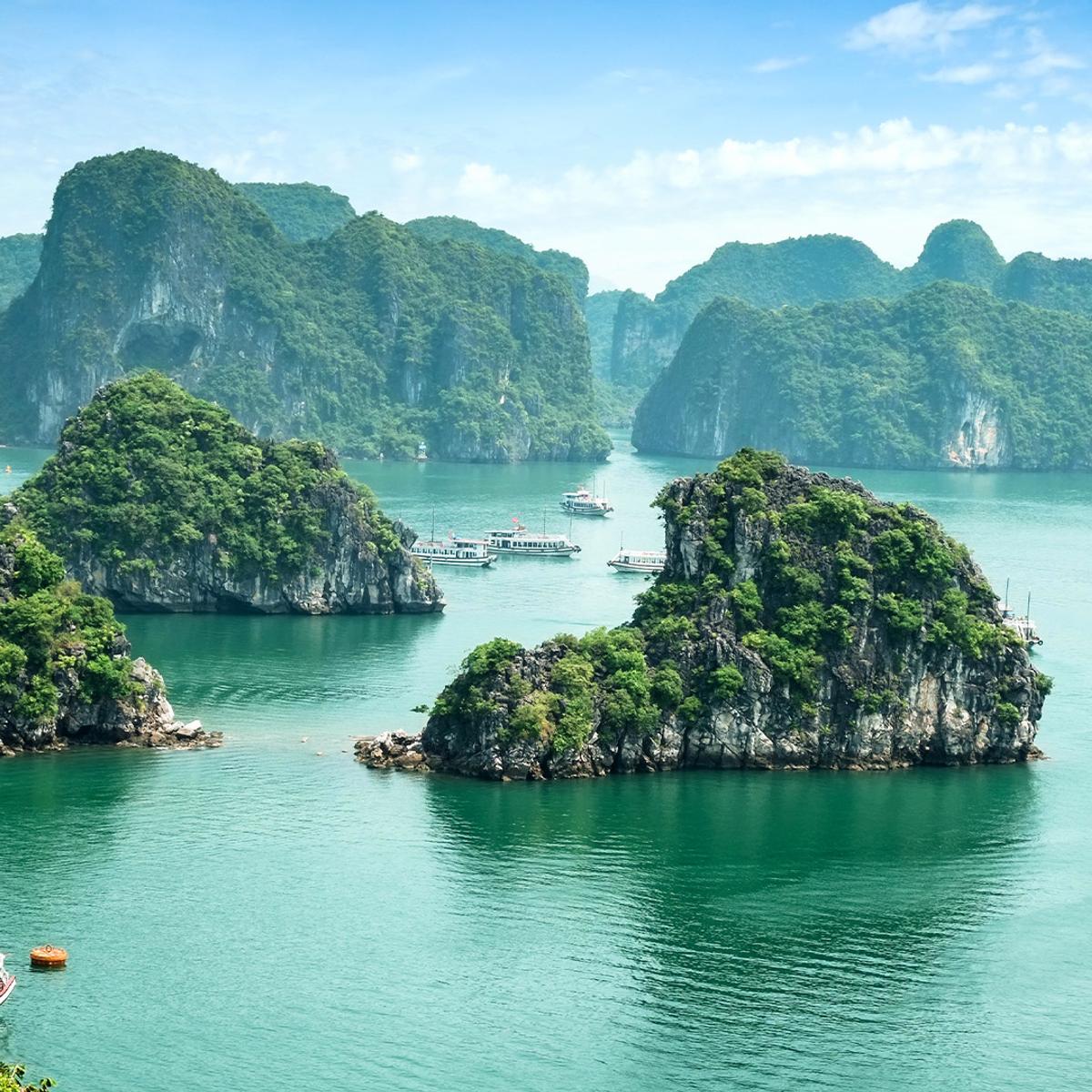 Deluxe 17-Day Ultimate Vietnam with Sapa, Hue & Hoi An 2026 by  6