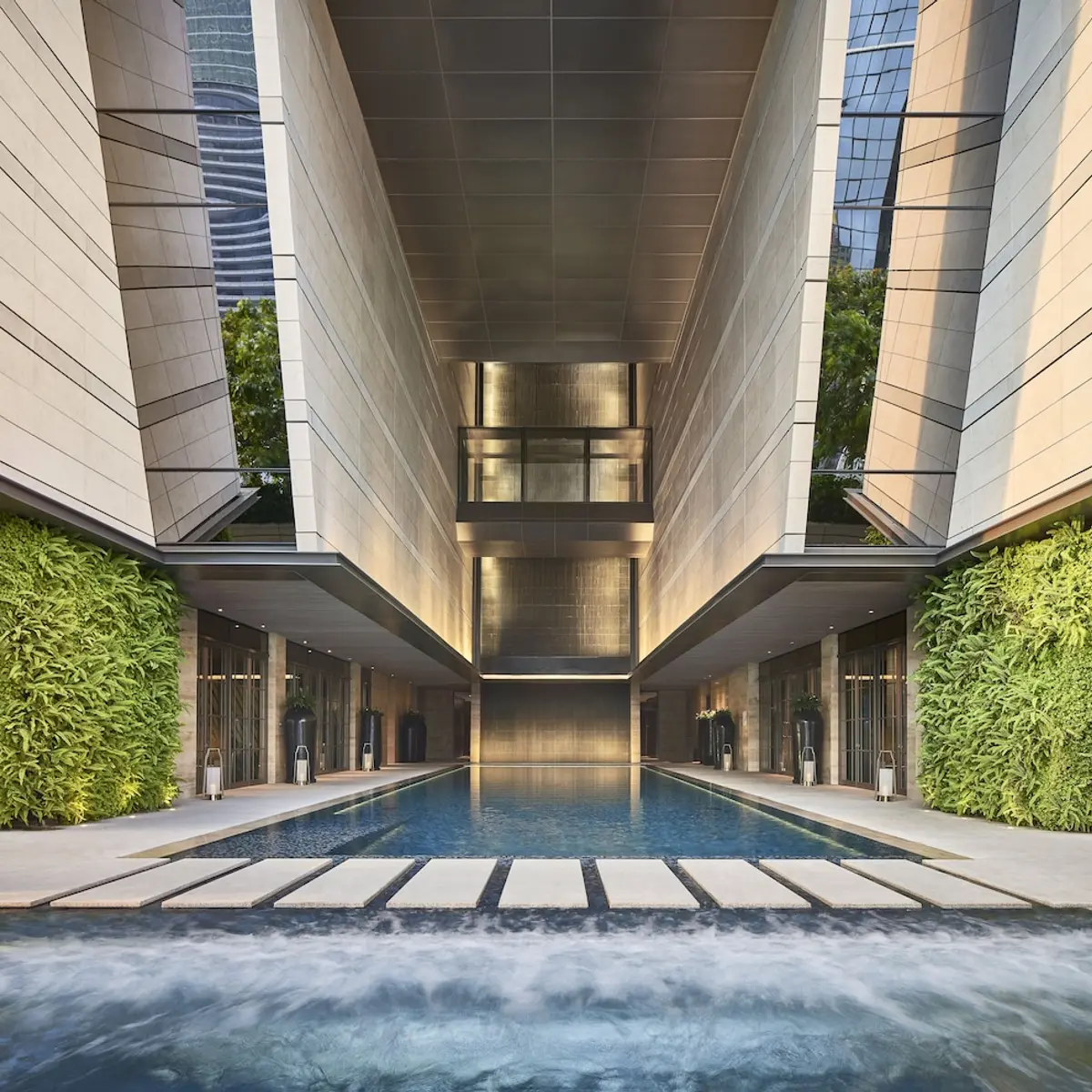 Rosewood Bangkok, Bangkok, Thailand 4