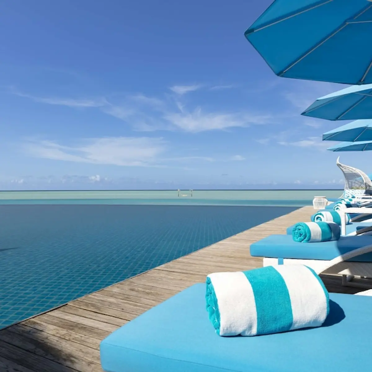 Anantara Dhigu Maldives Resort, Dhigufinolhu, Maldives 4