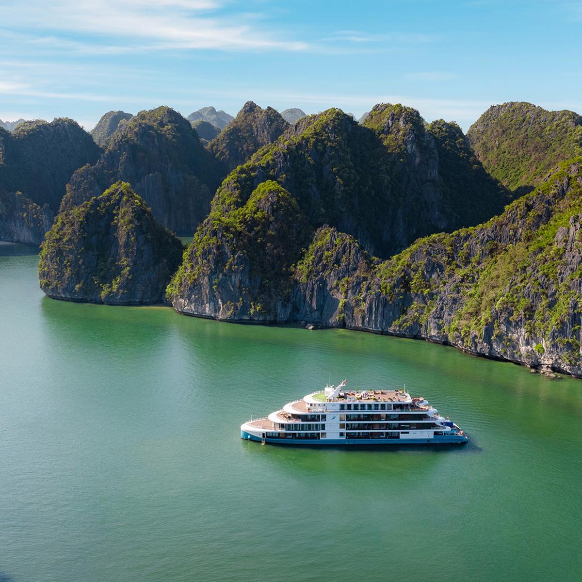 Deluxe 10-Day Vietnam Highlights with Ha Long Bay & Hoi An by  3