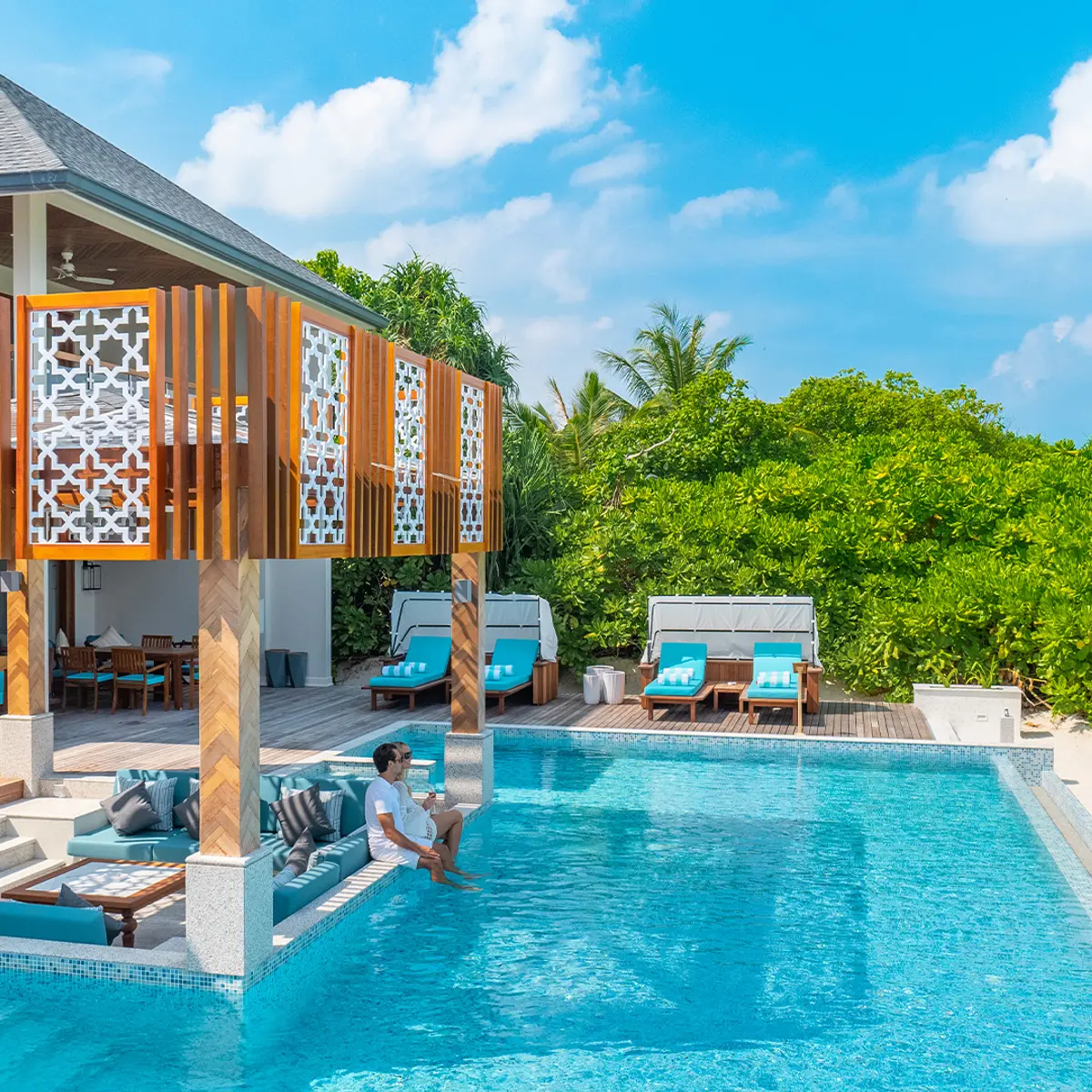 Hideaway Beach Resort and Spa, Dhonakulhi Island, Maldives 4