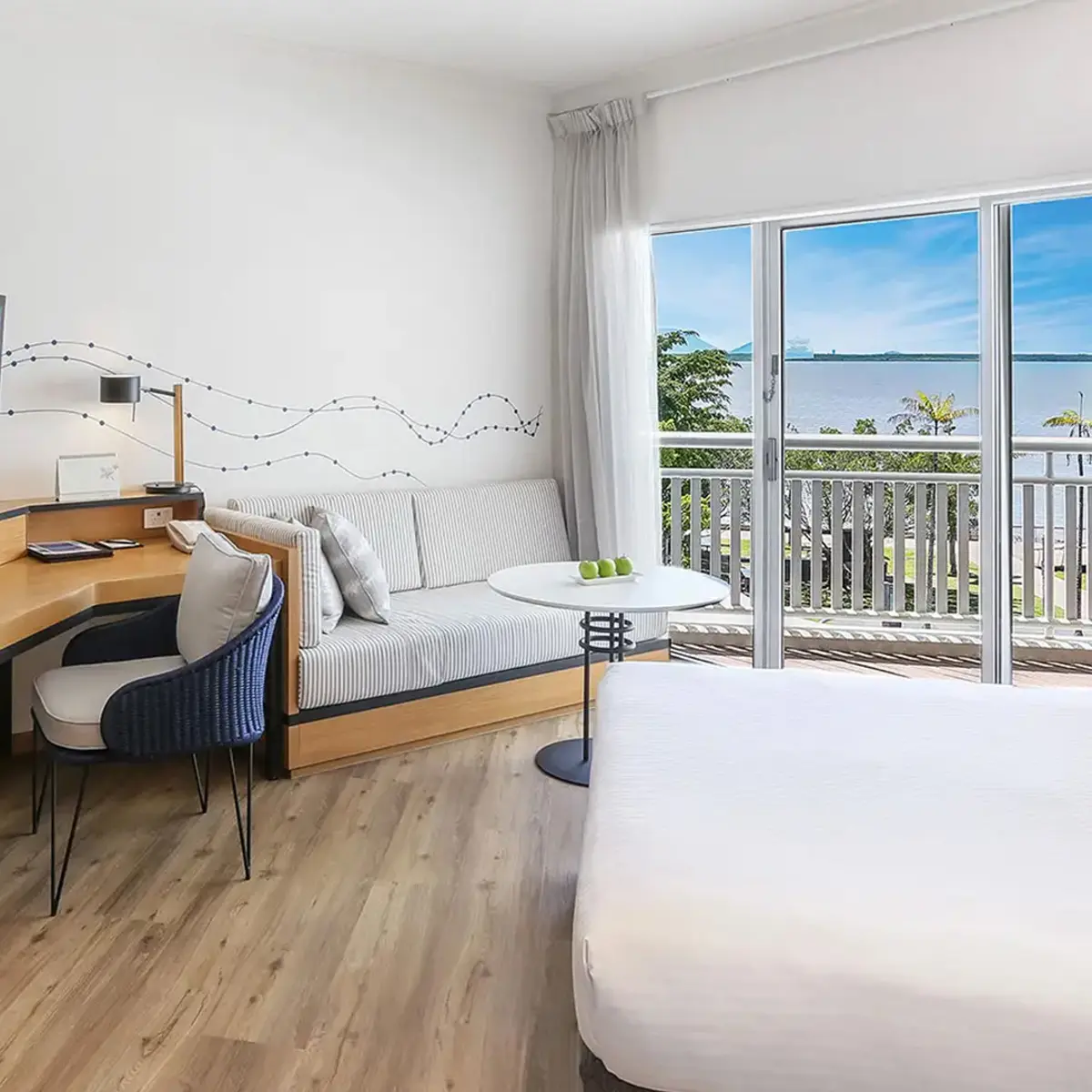 Shangri-La The Marina, Cairns, Cairns, Queensland 3