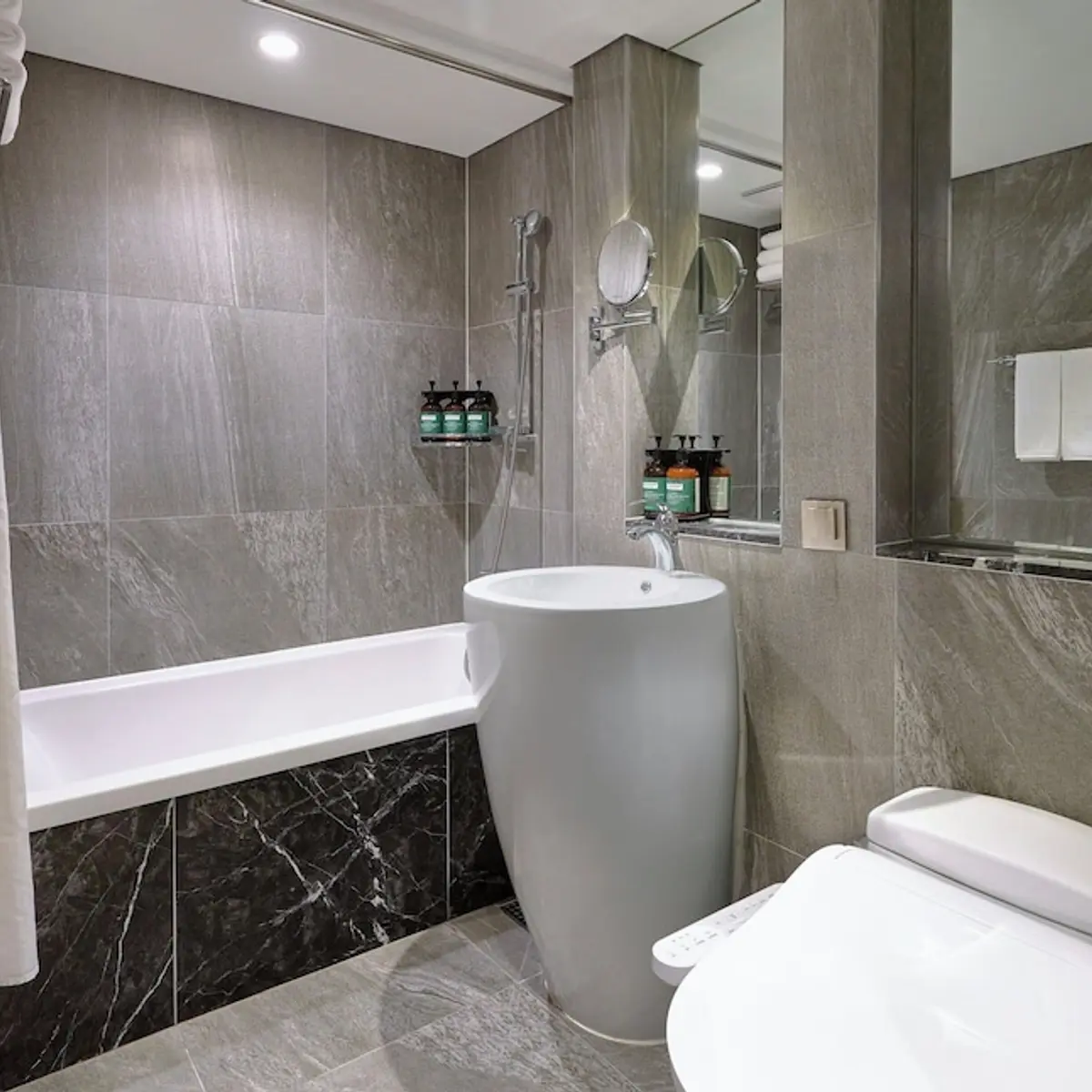 voco Seoul Myeongdong by IHG, Seoul, South Korea 3