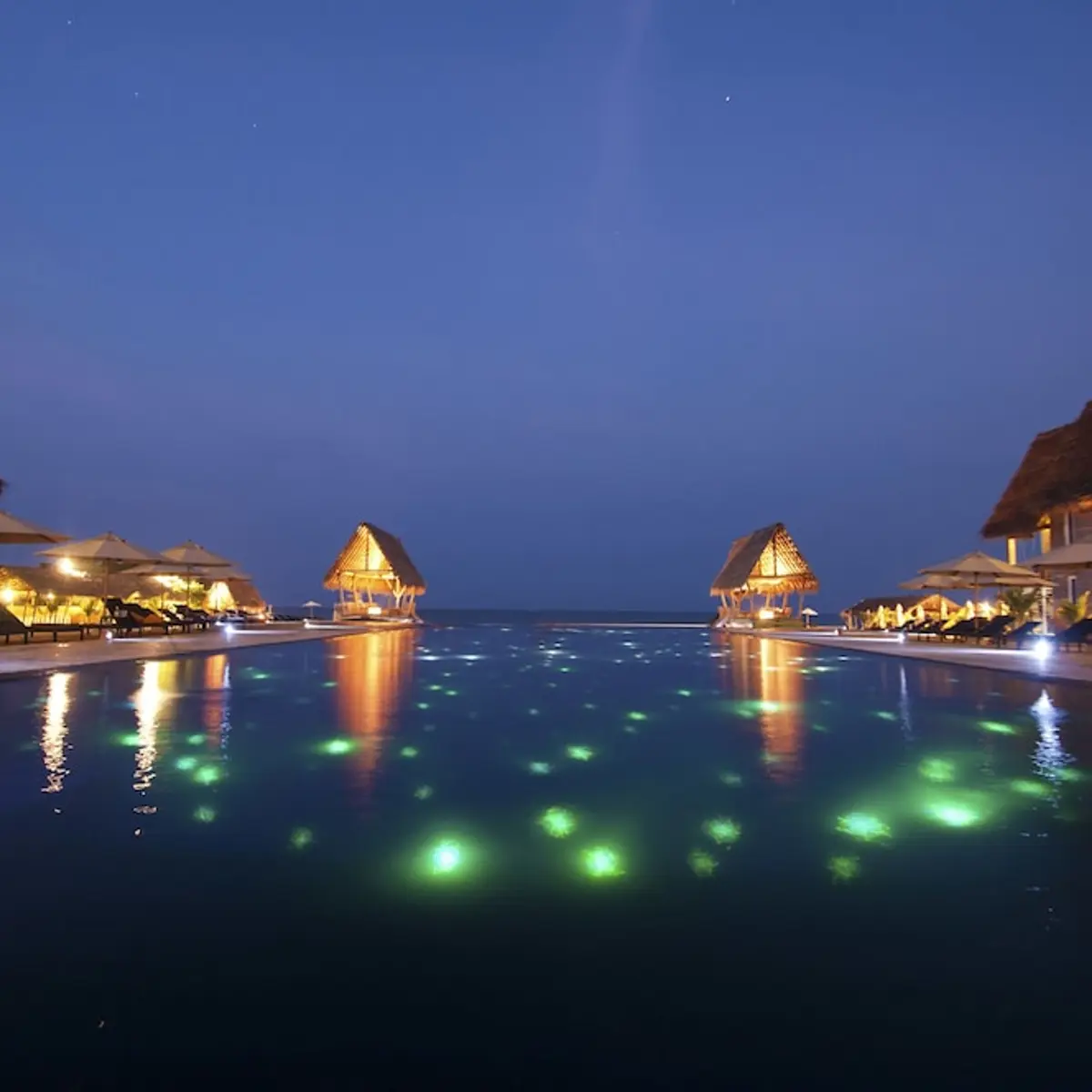 Maalu Maalu Resort & Spa, Pasikuda, Sri Lanka 6