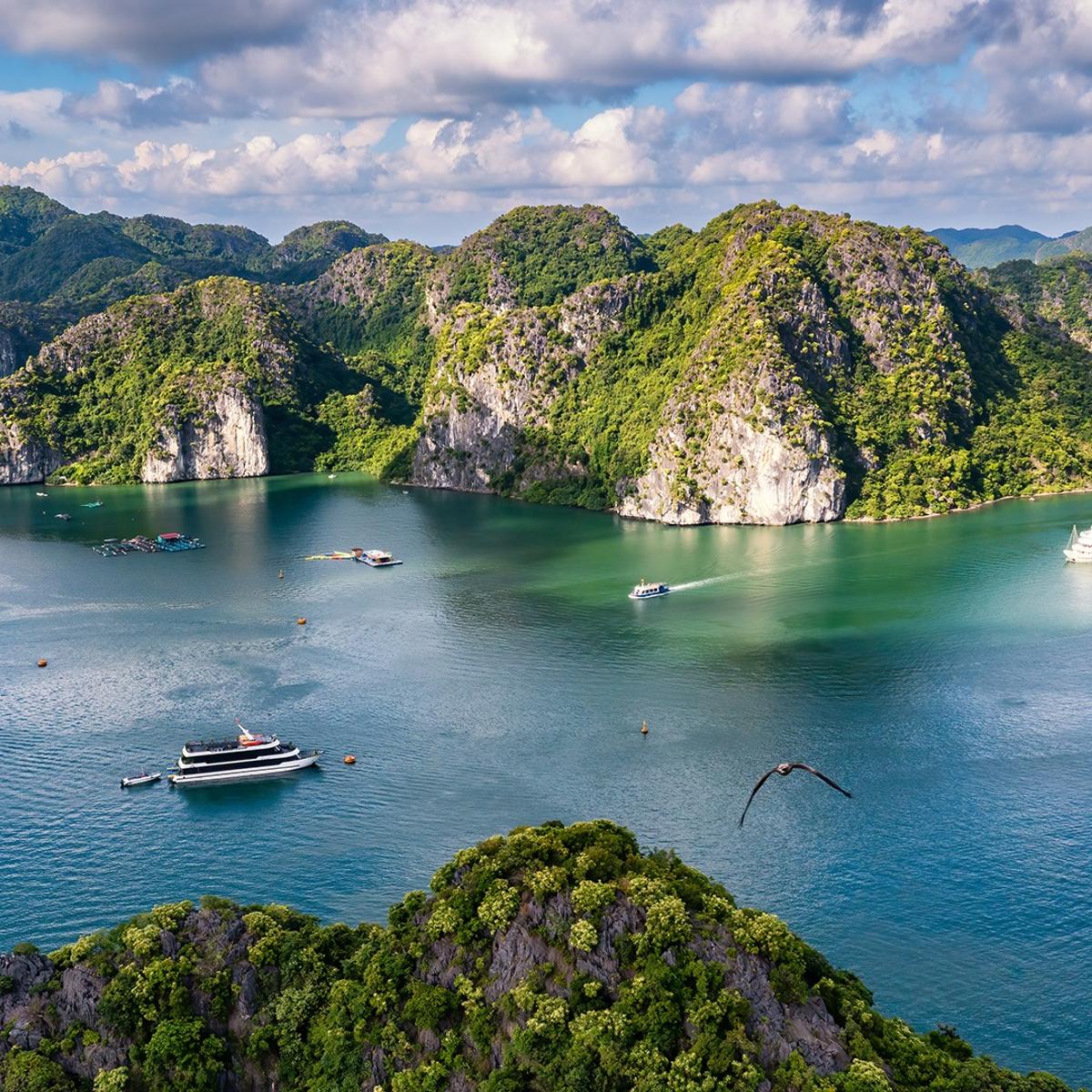 Ultra Lux 12-tägige private Vietnamreise 2027 mit einer Kreuzfahrt in der Lan-Ha-Bucht, Hoi An und opulenten Aufenthalten in Städten von Luxury Escapes Tours 2