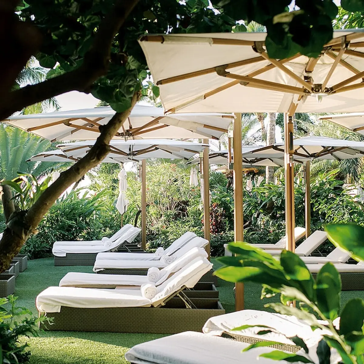 Four Seasons Resort Lanai, Lanai City, United States 8