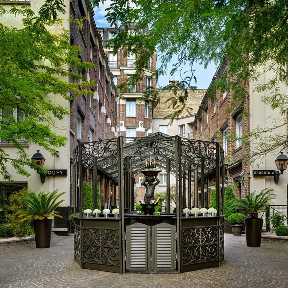 Les Jardins du Marais, Paris, France 8