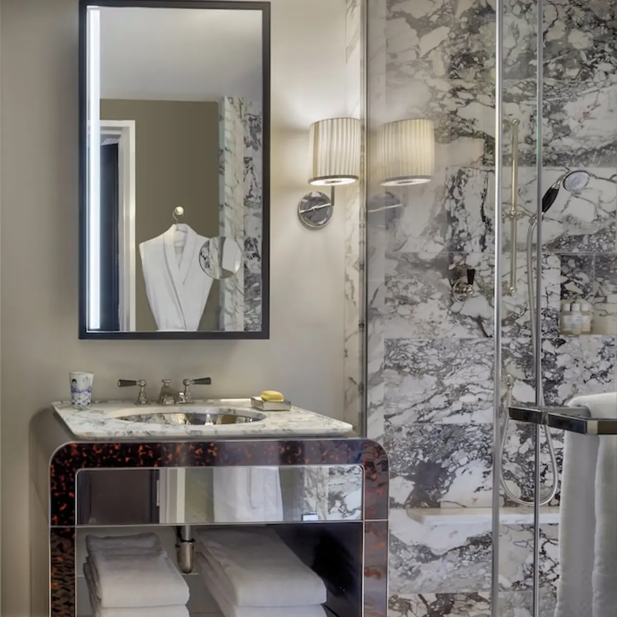 The Carlyle, A Rosewood Hotel, New York, United States 7