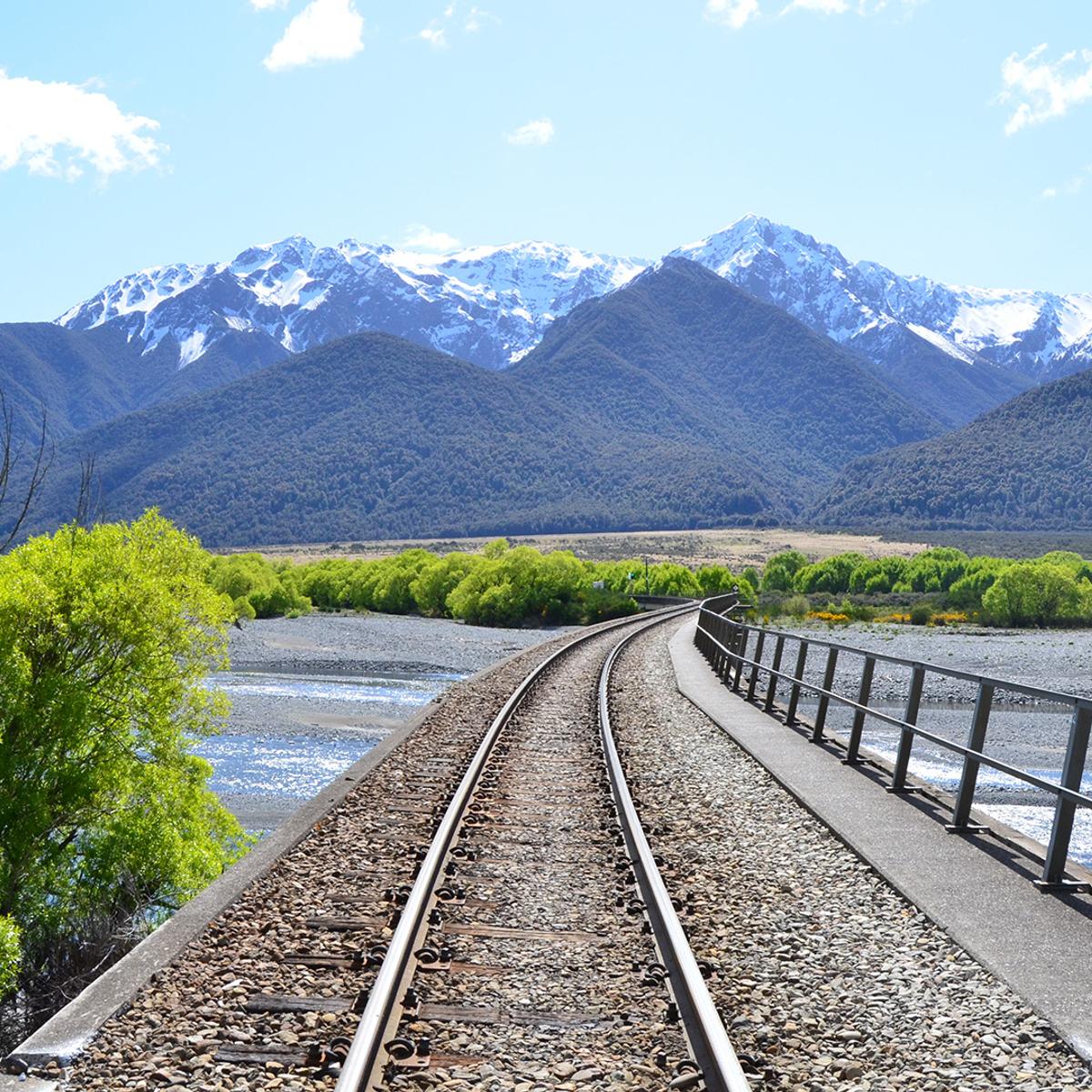 New Zealand South Island 9-Day Highlights with TranzAlpine Scenic Train Ride & Doubtful Sound Cruise by  8