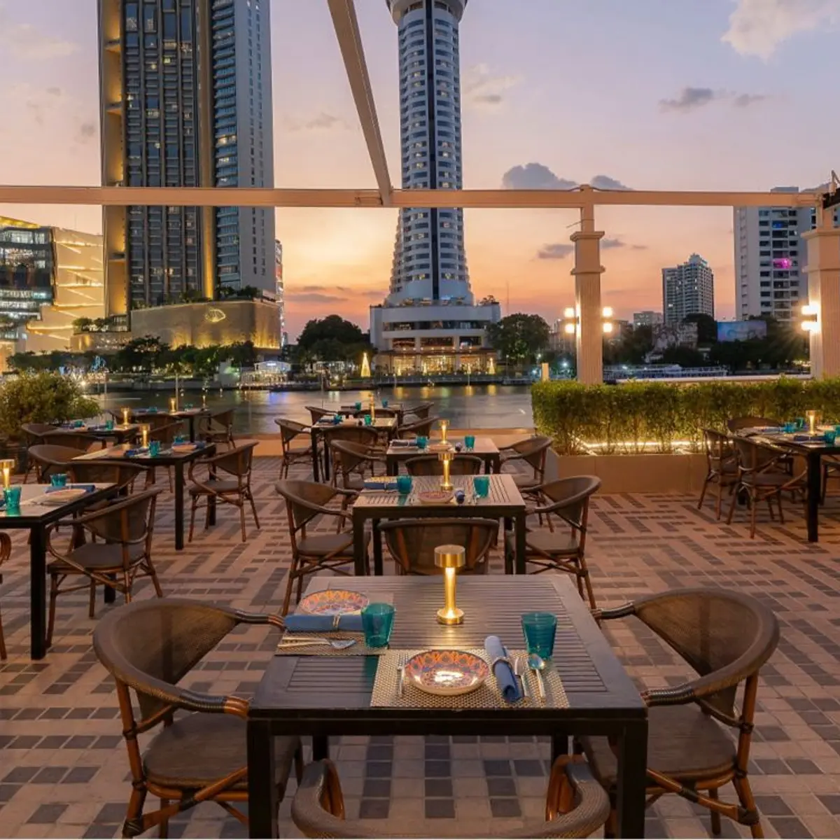 Royal Orchid Sheraton Riverside Hotel Bangkok, Bangkok, Thailand 2