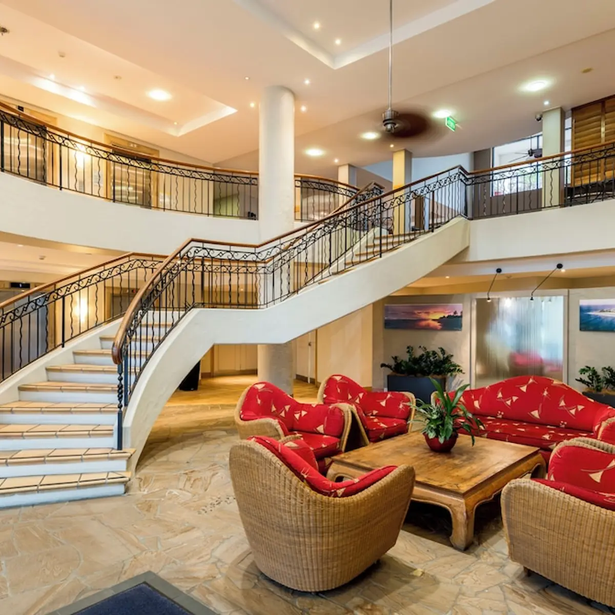 Oaks Gold Coast Calypso Plaza Suites, Coolangatta, Australia 3