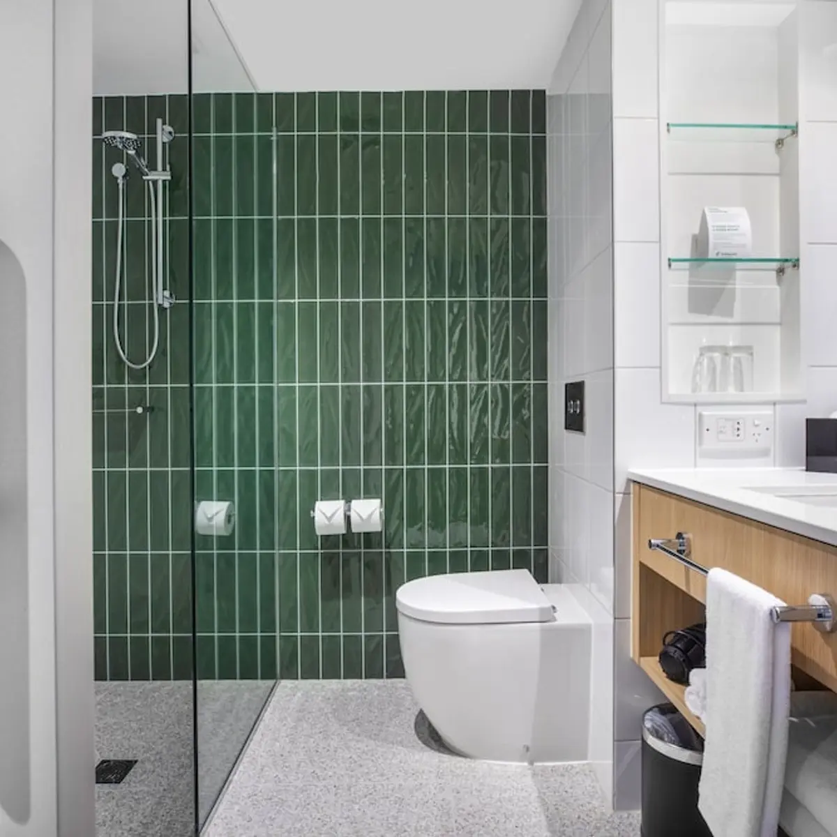 Holiday Inn Dandenong by IHG, Dandenong, Australia 3