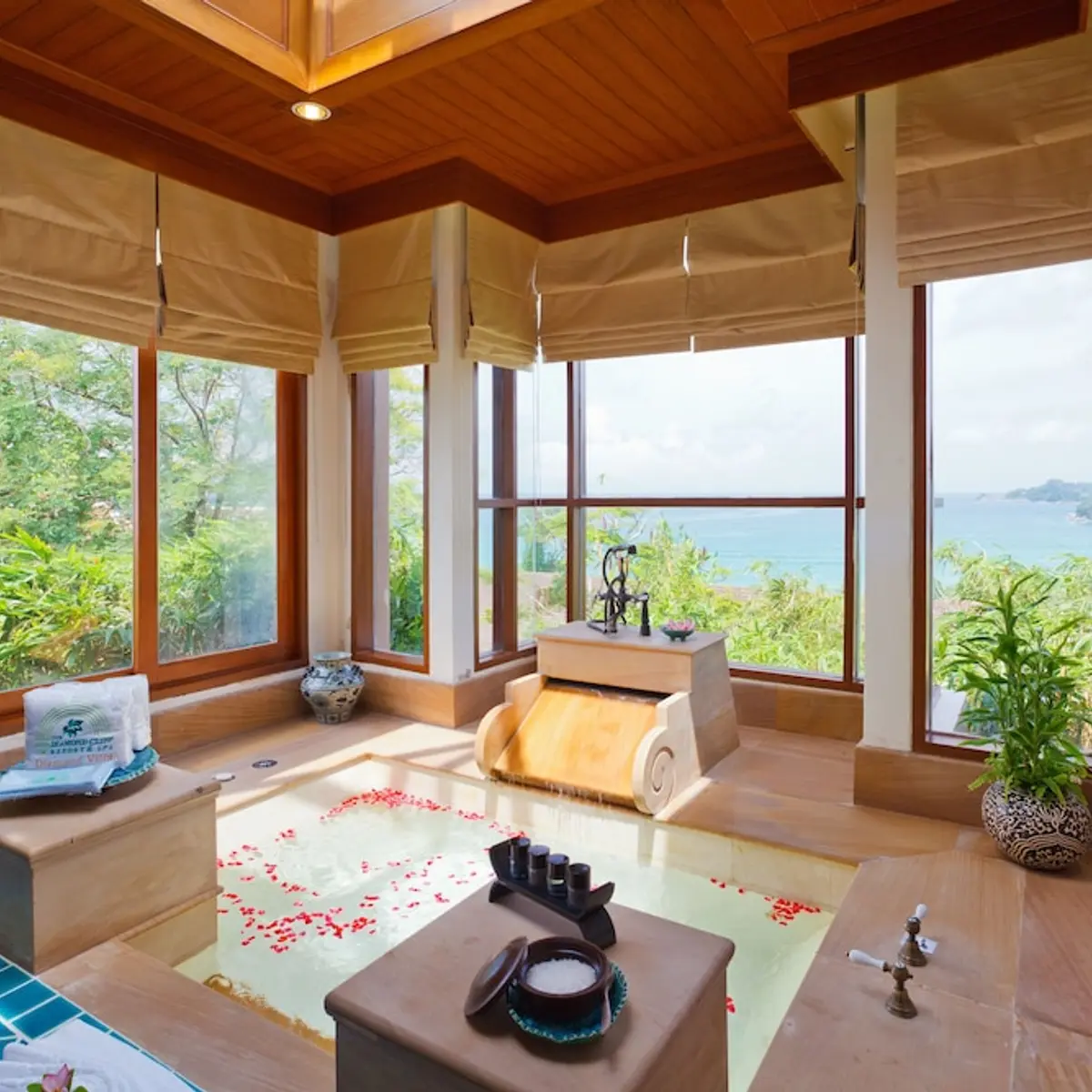 Diamond Cliff Resort & Spa, Patong Beach, Patong, Thailand 7