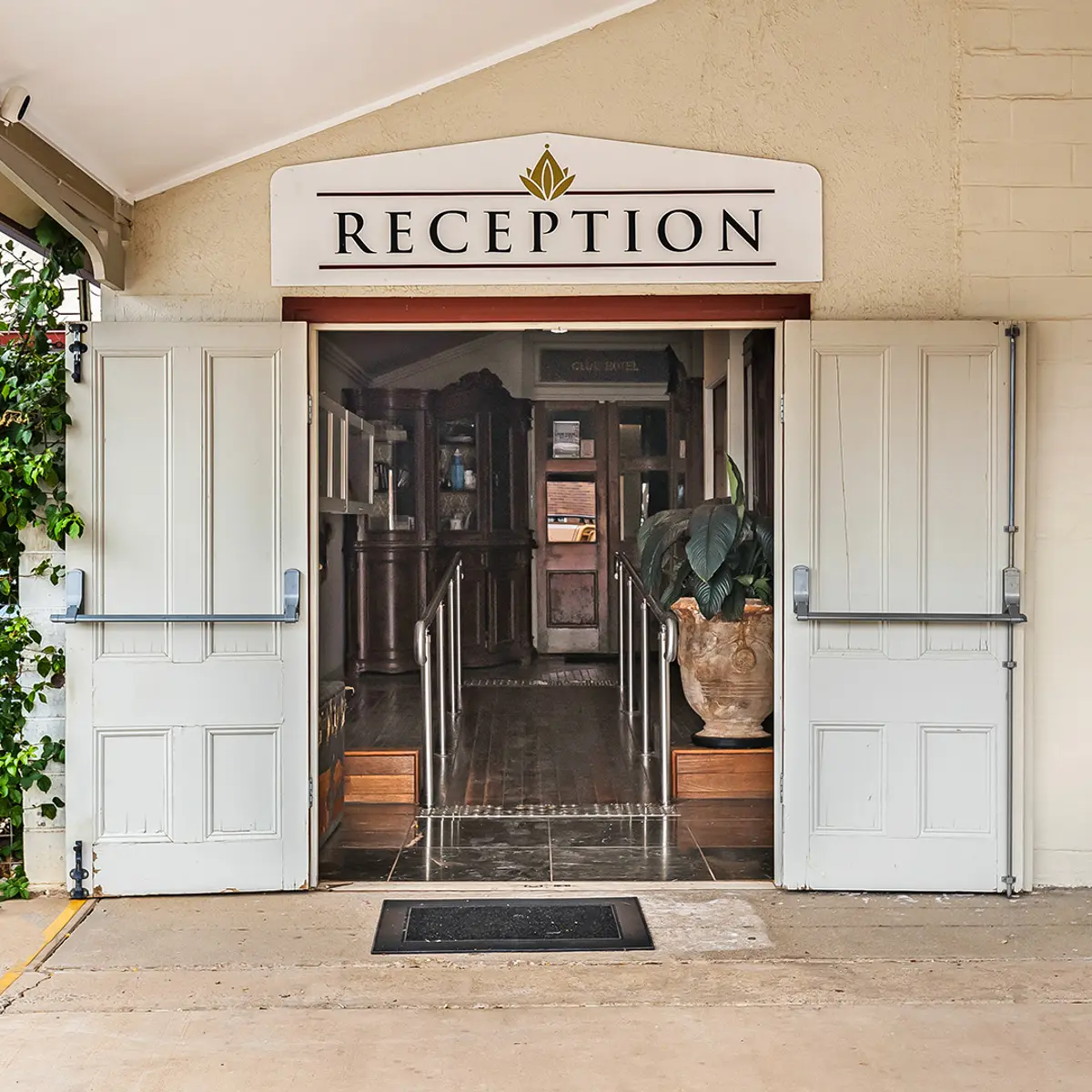 Club Boutique Hotel Cunnamulla, Cunnamulla, Queensland 7