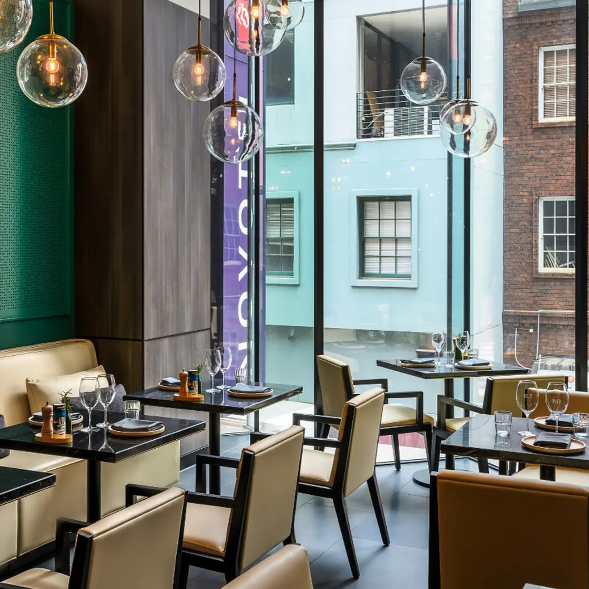 Novotel Melbourne Central, Melbourne, Victoria 8